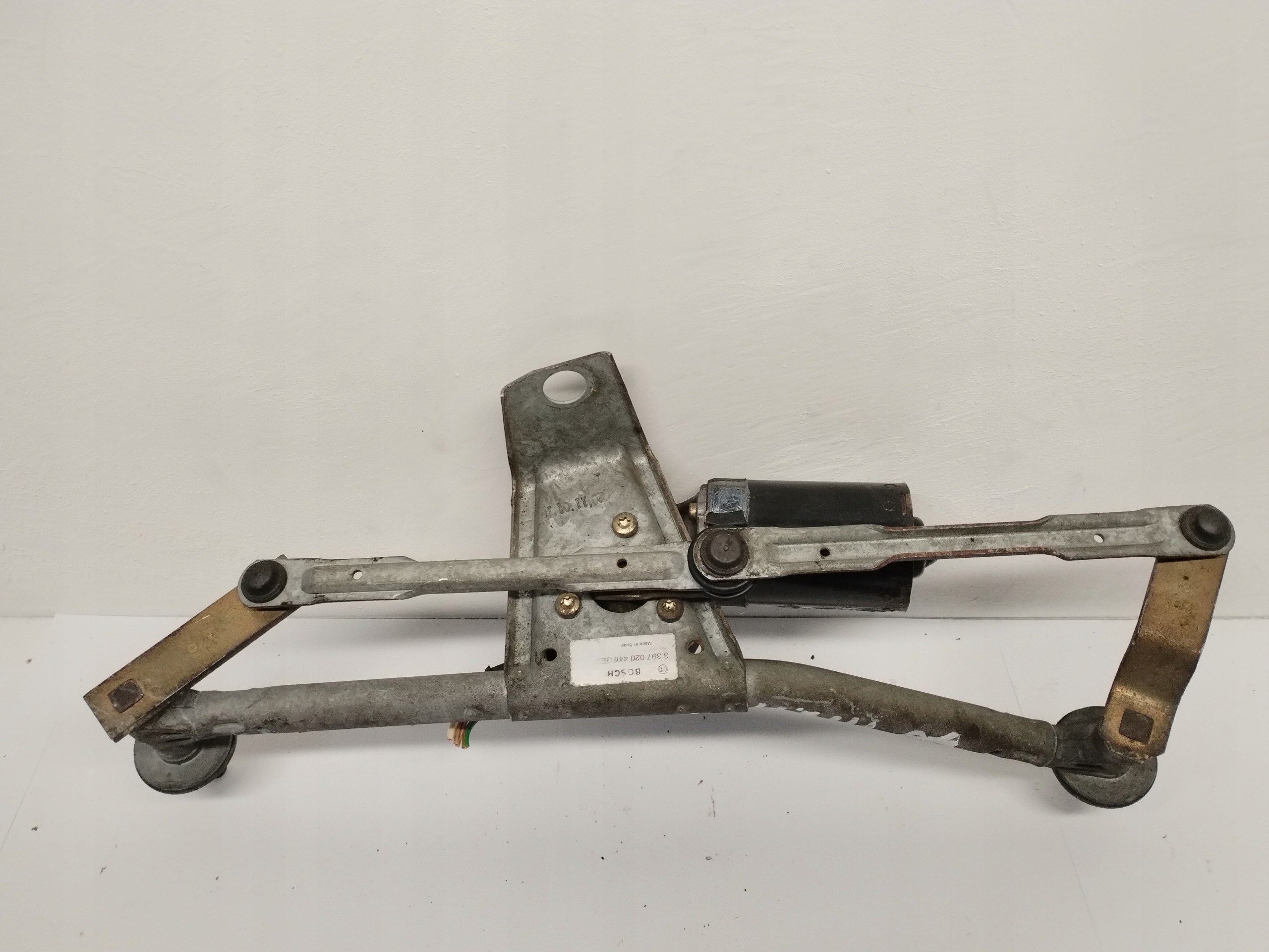 Wischergestänge przednich Peugeot 3397020446