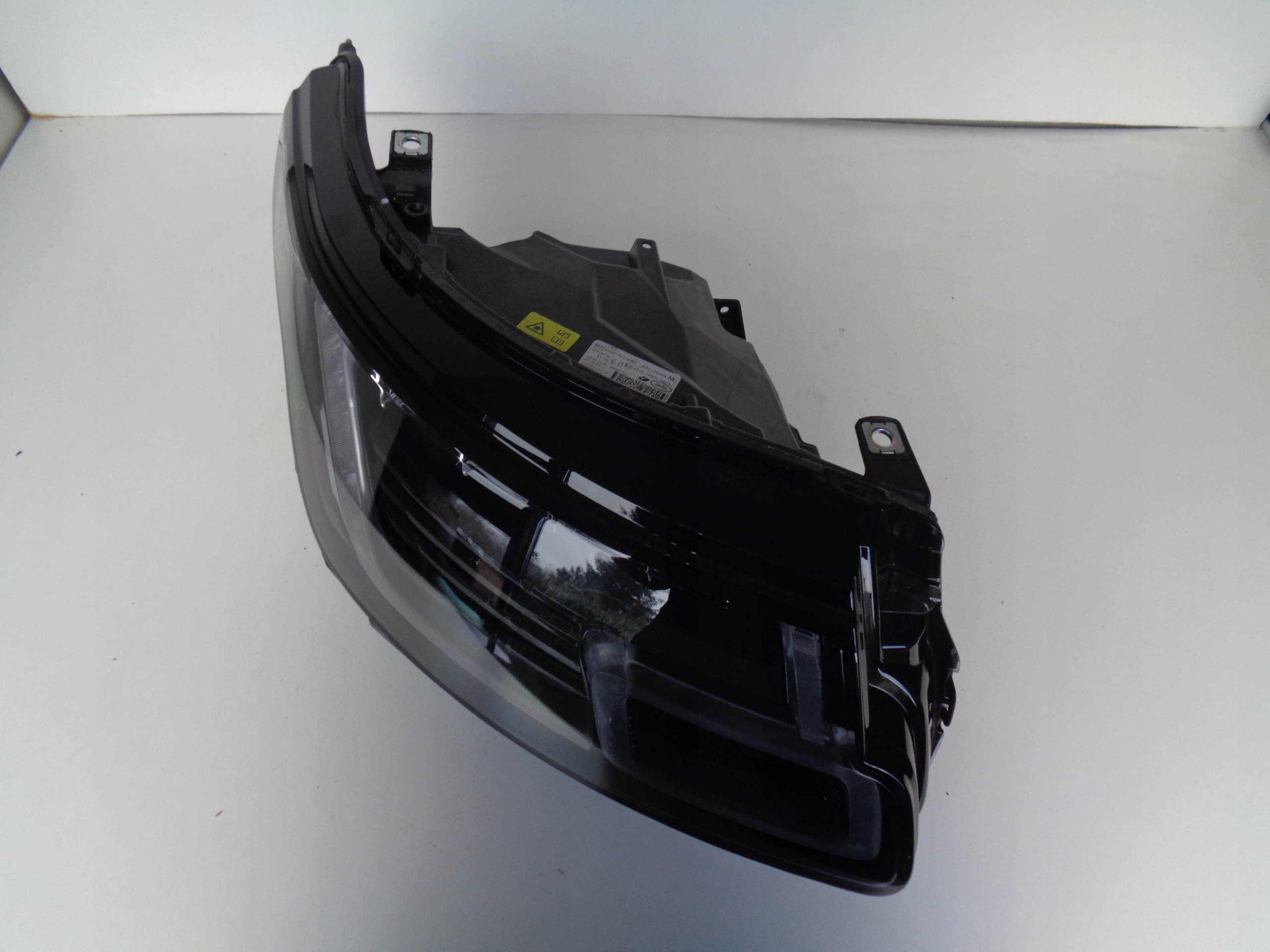 LAMPA PRAWA RANGE ROVER VOGUE L405 LIFT LASER LED Producent części Land Rover OE