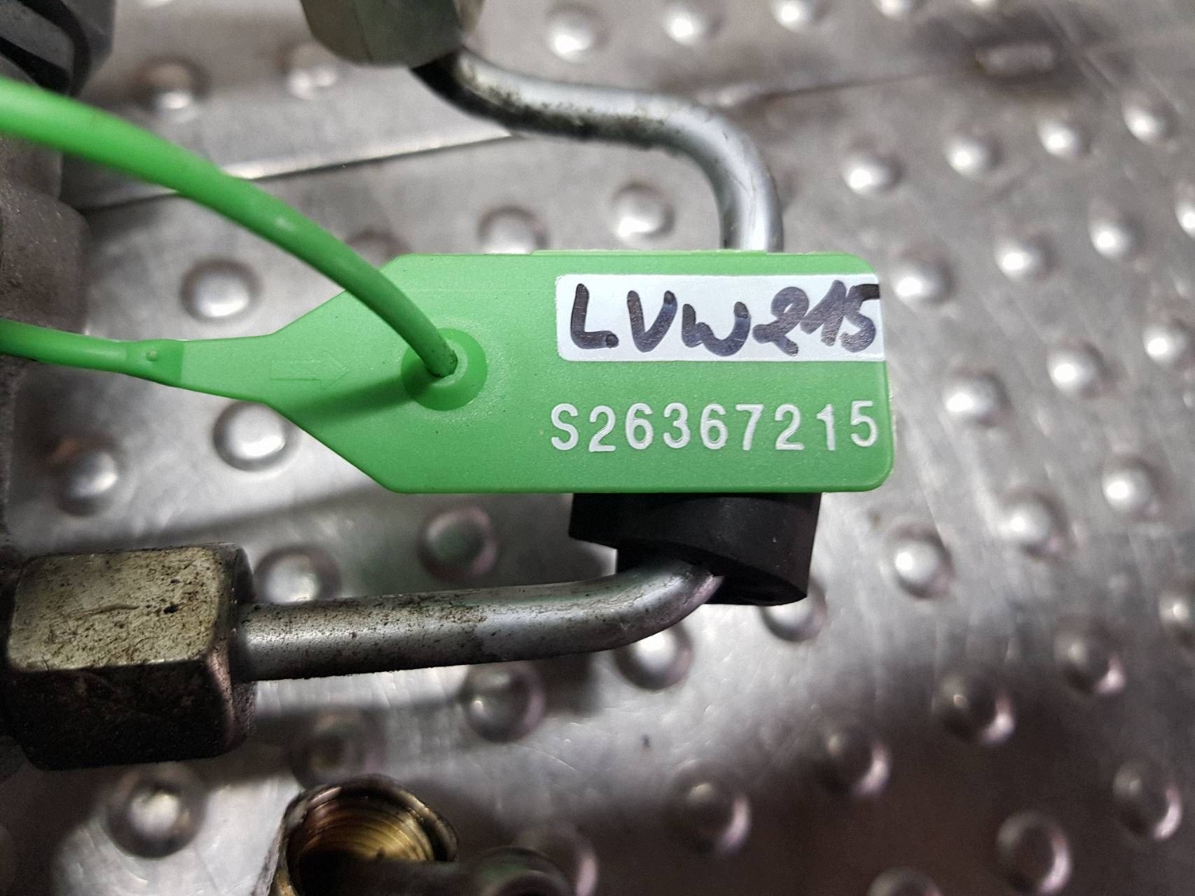 rampe injection capteurs 04L089B OCTAVIA III A3 8V LEON GOLF VII 2.0 TDI