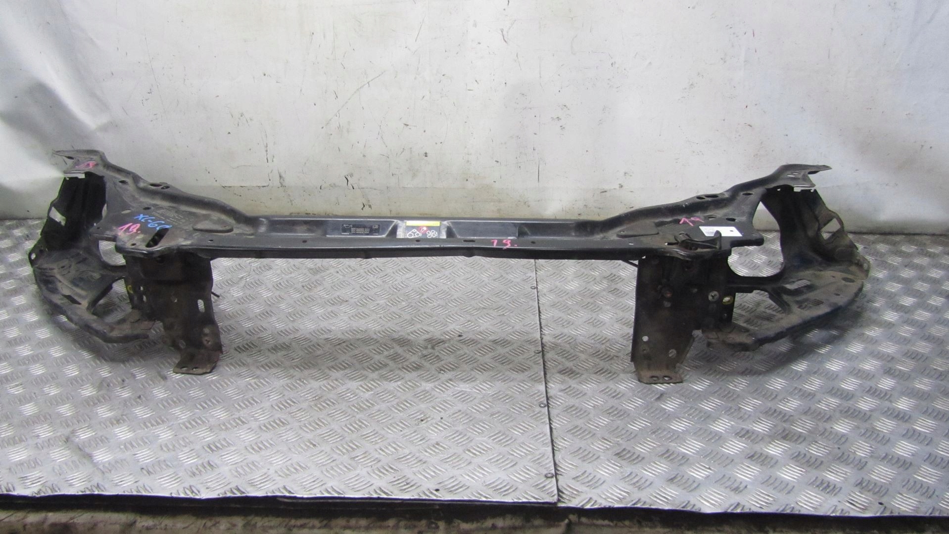 VOLVO XC60 PAS PRZEDNI WZMOCNIENIE 08-13