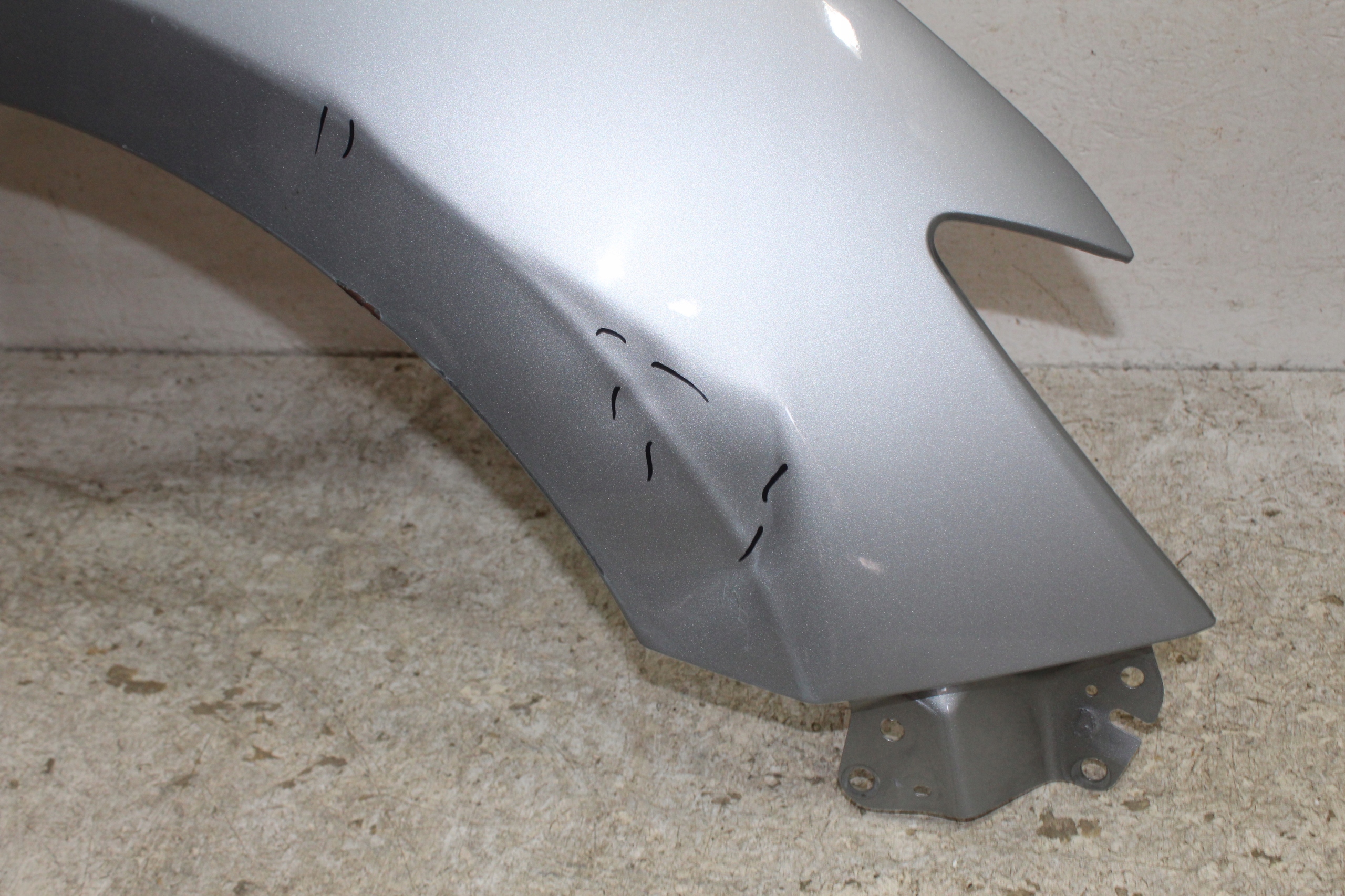 Mazda 3 BM fender right front front 31457584