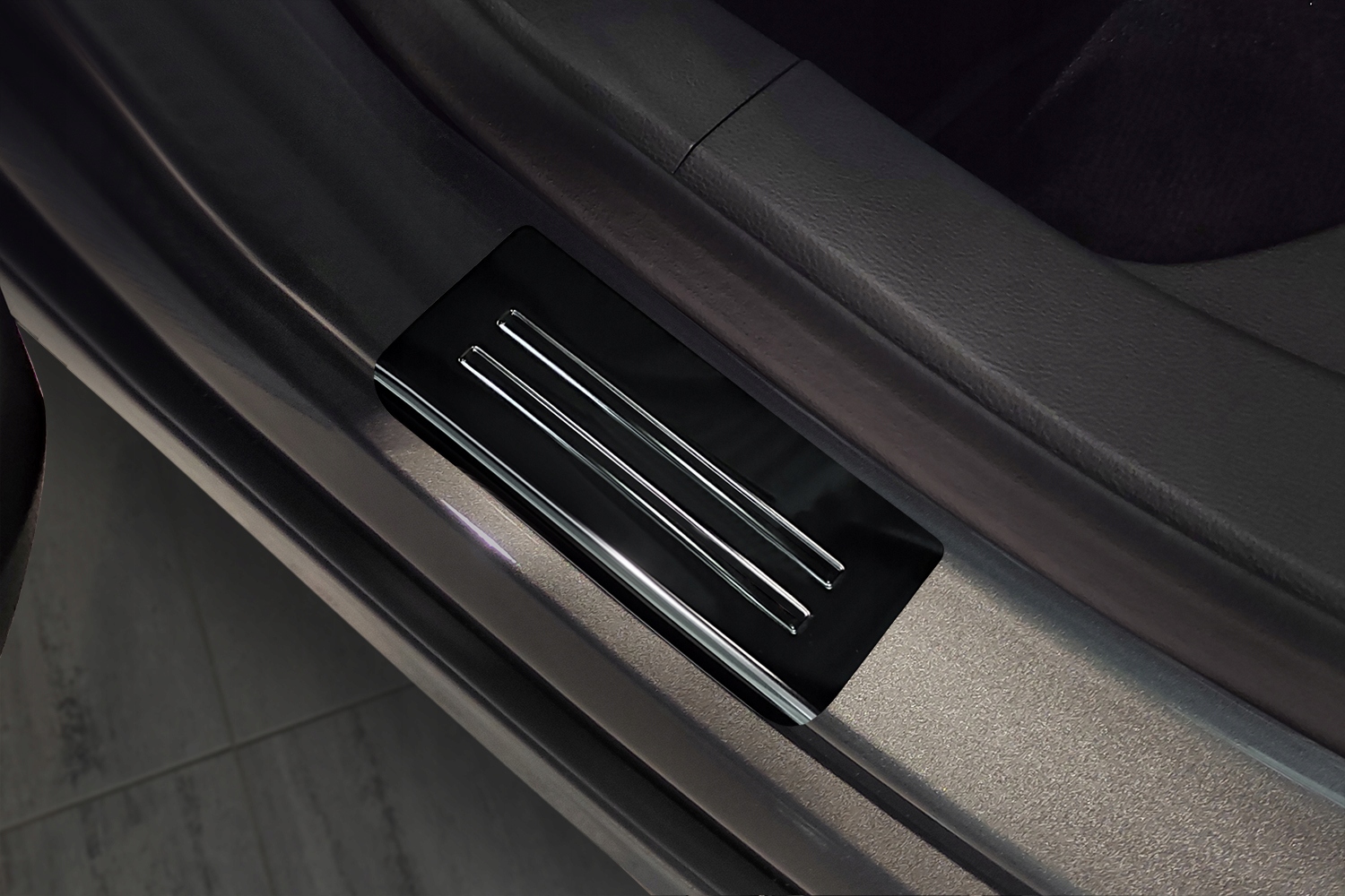 FORD MONDEO MK V 2014 NAKLADKI LISTWY PROGOWE Producer Avisa