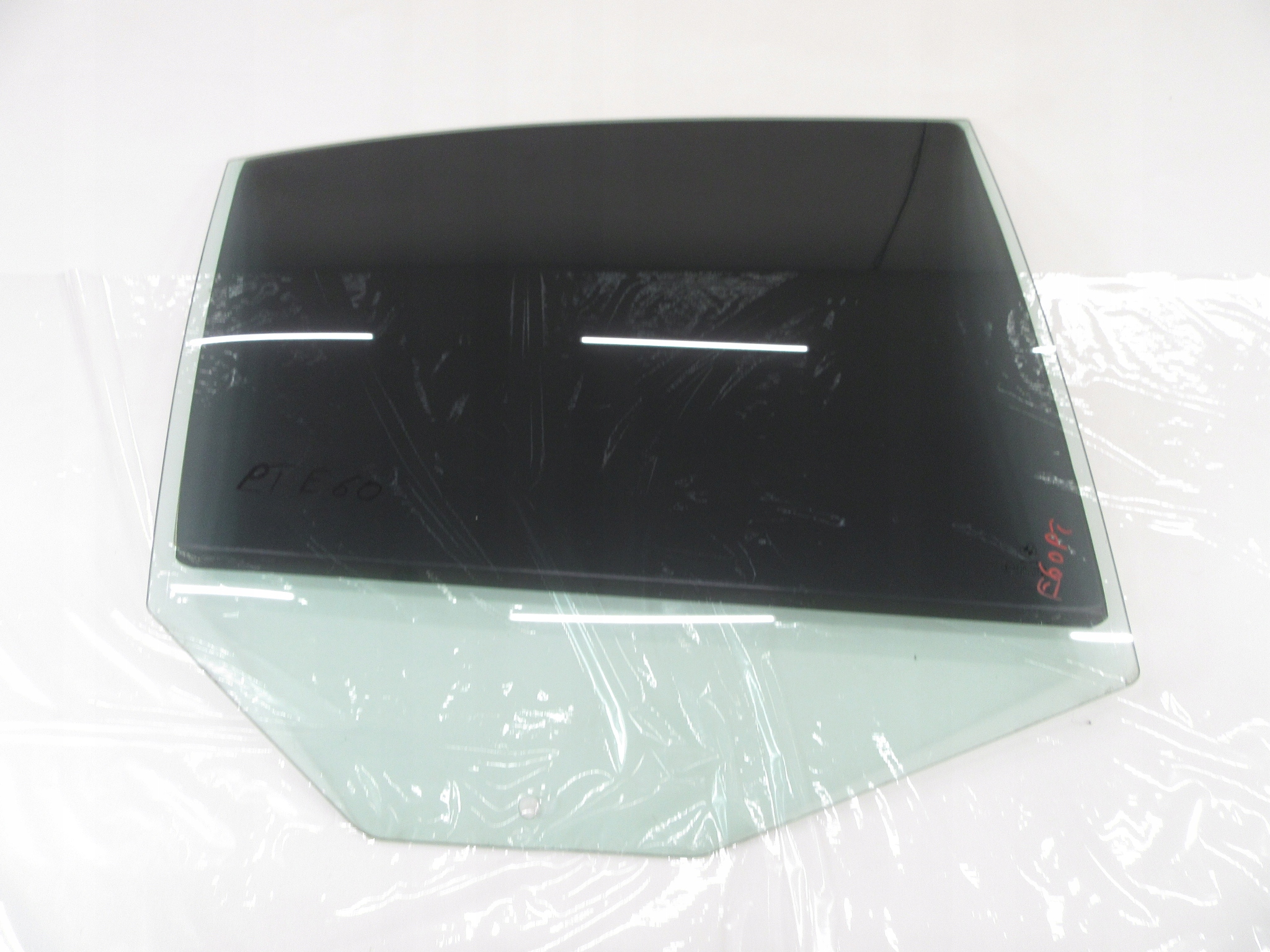 window right right rear part BMW e60 sedan AS2