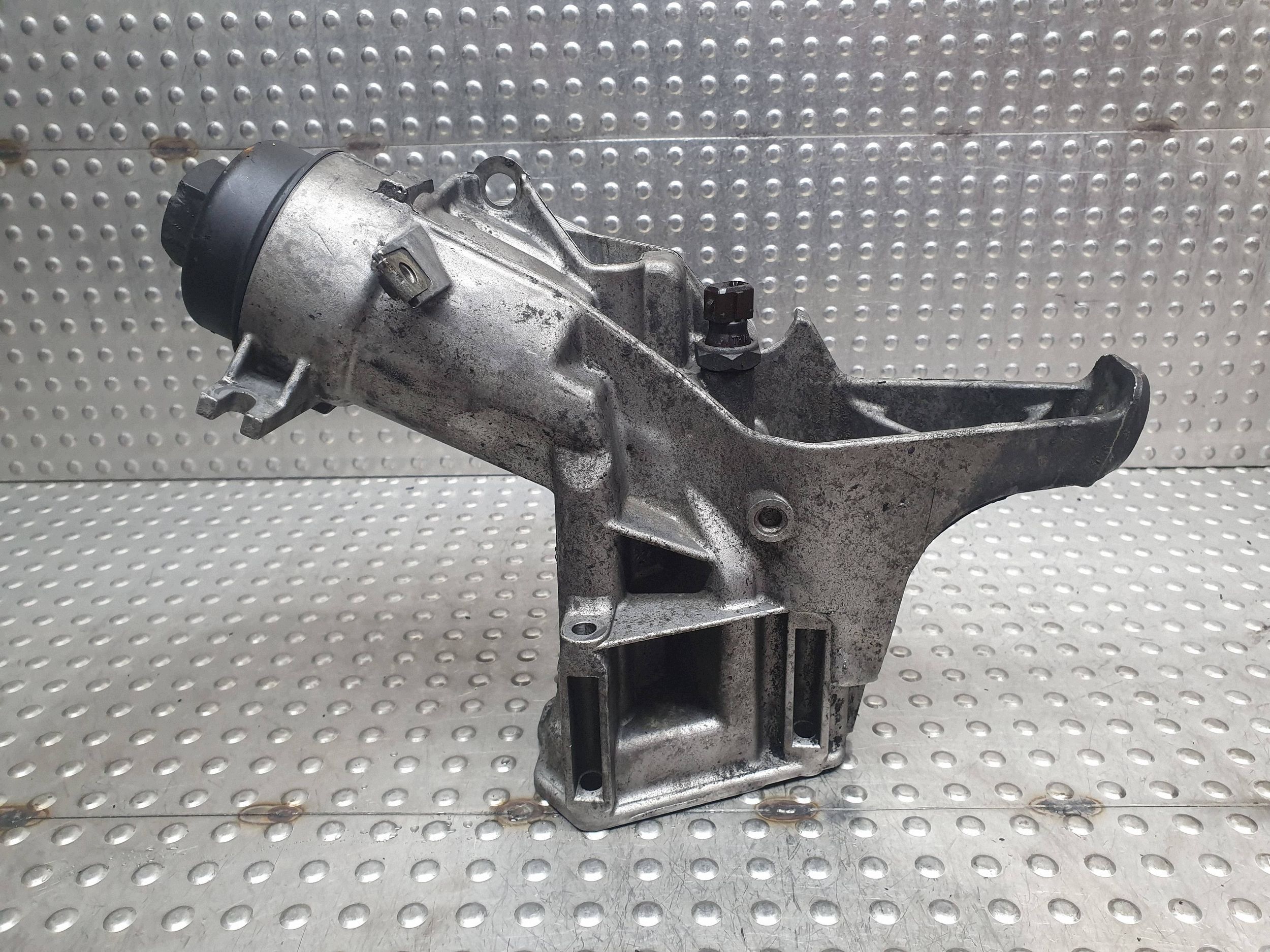 Ölfiltergehäuse 2246981 BMW 3 E46 2.0 D M47