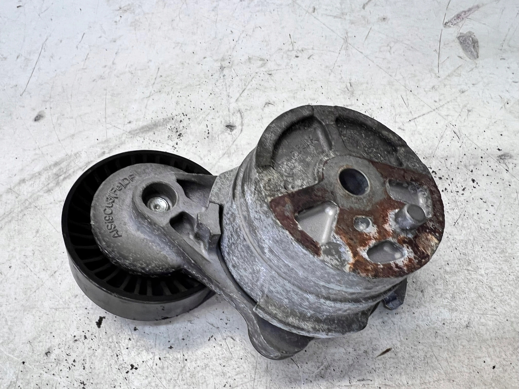 Spanner Riemenspanner Spannelement AUDI Q7 4M 3.0 TDI 059903133AE