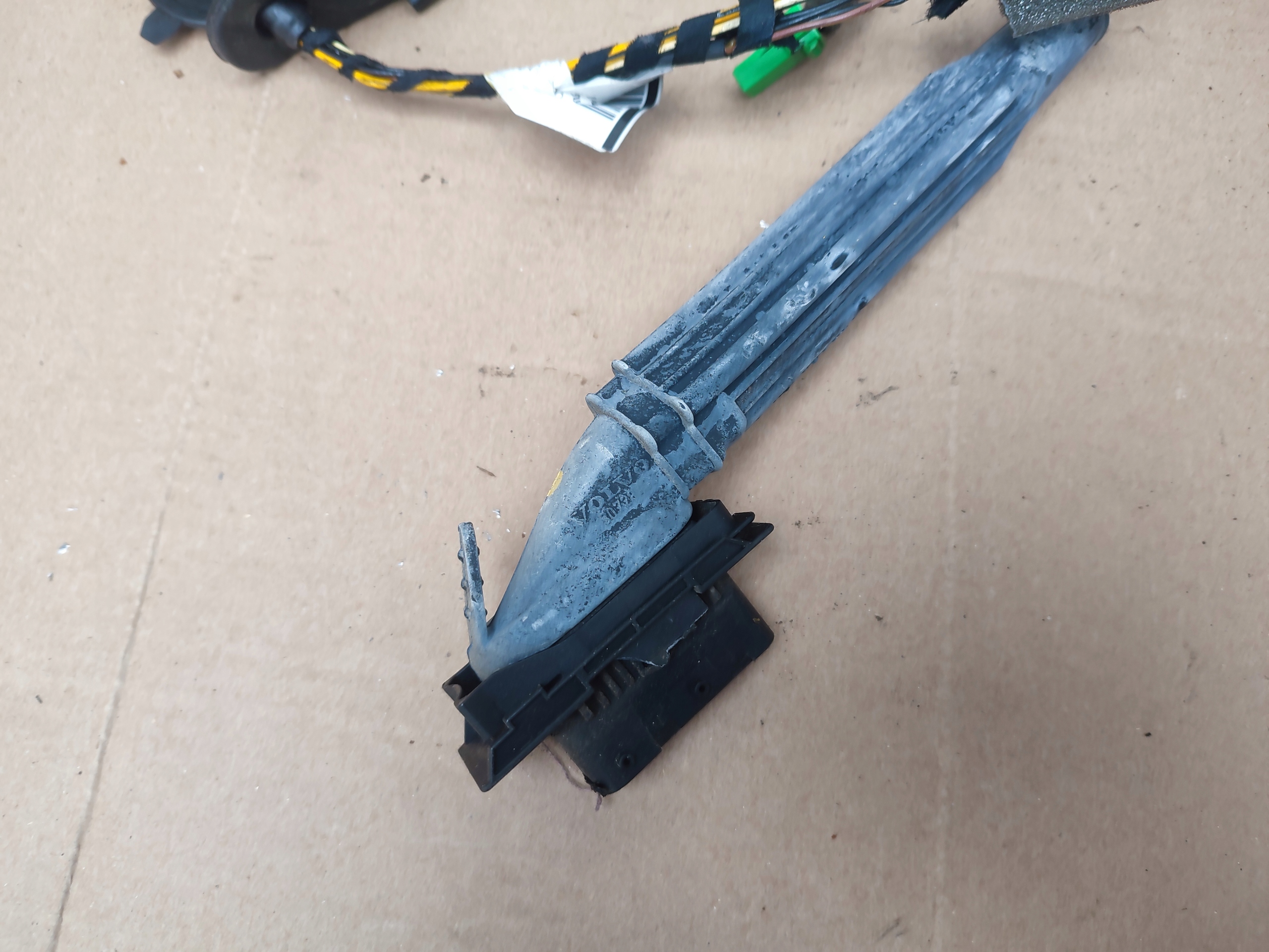 bundle door left front left front Volvo V50 30745840