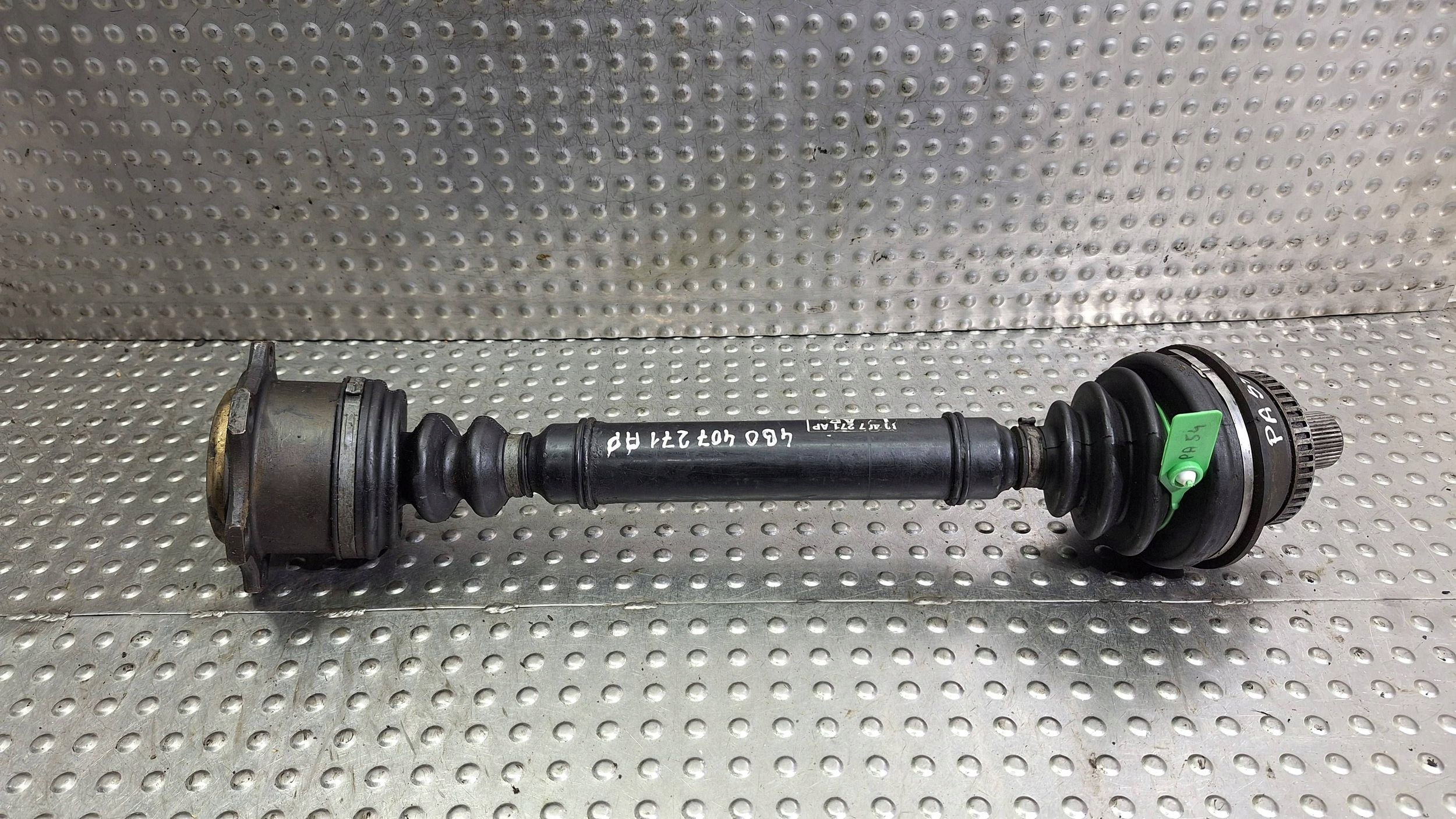semi-axis left front AUTOMAT 4B04072721AP AUDI A6 C5 A8 D2