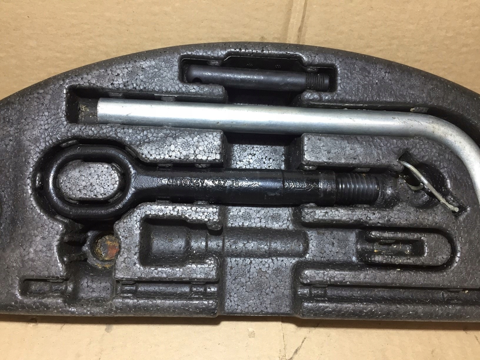 AUDI A8 D4 Reparatursatz lock with key Kugelkopf 4H0012110