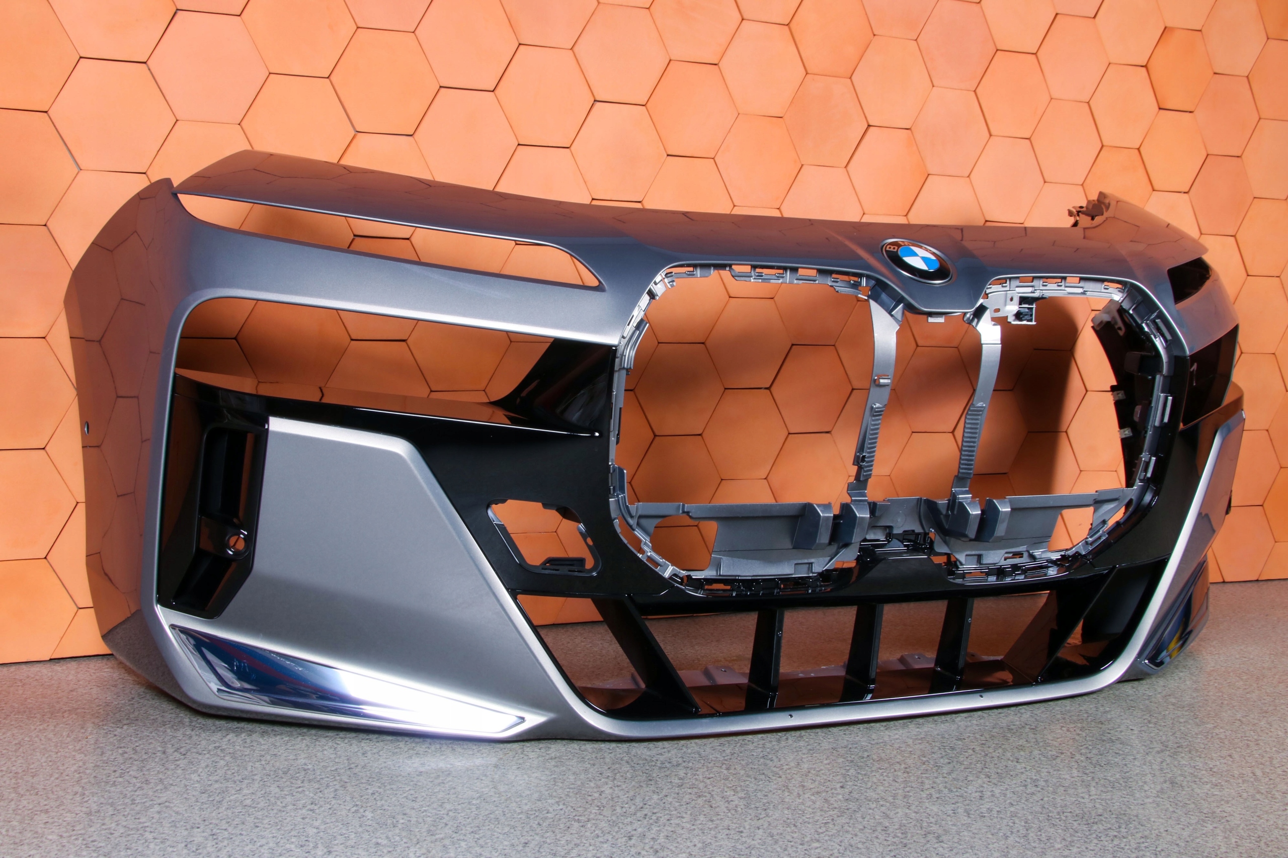 BMW 7 G70 i7 m-packet nárazník předek přední C4A