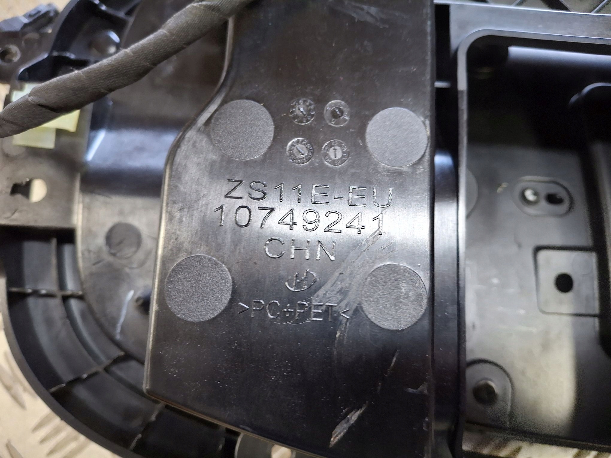 maska adapter LADOWANIA MG ZS EV 2018R->