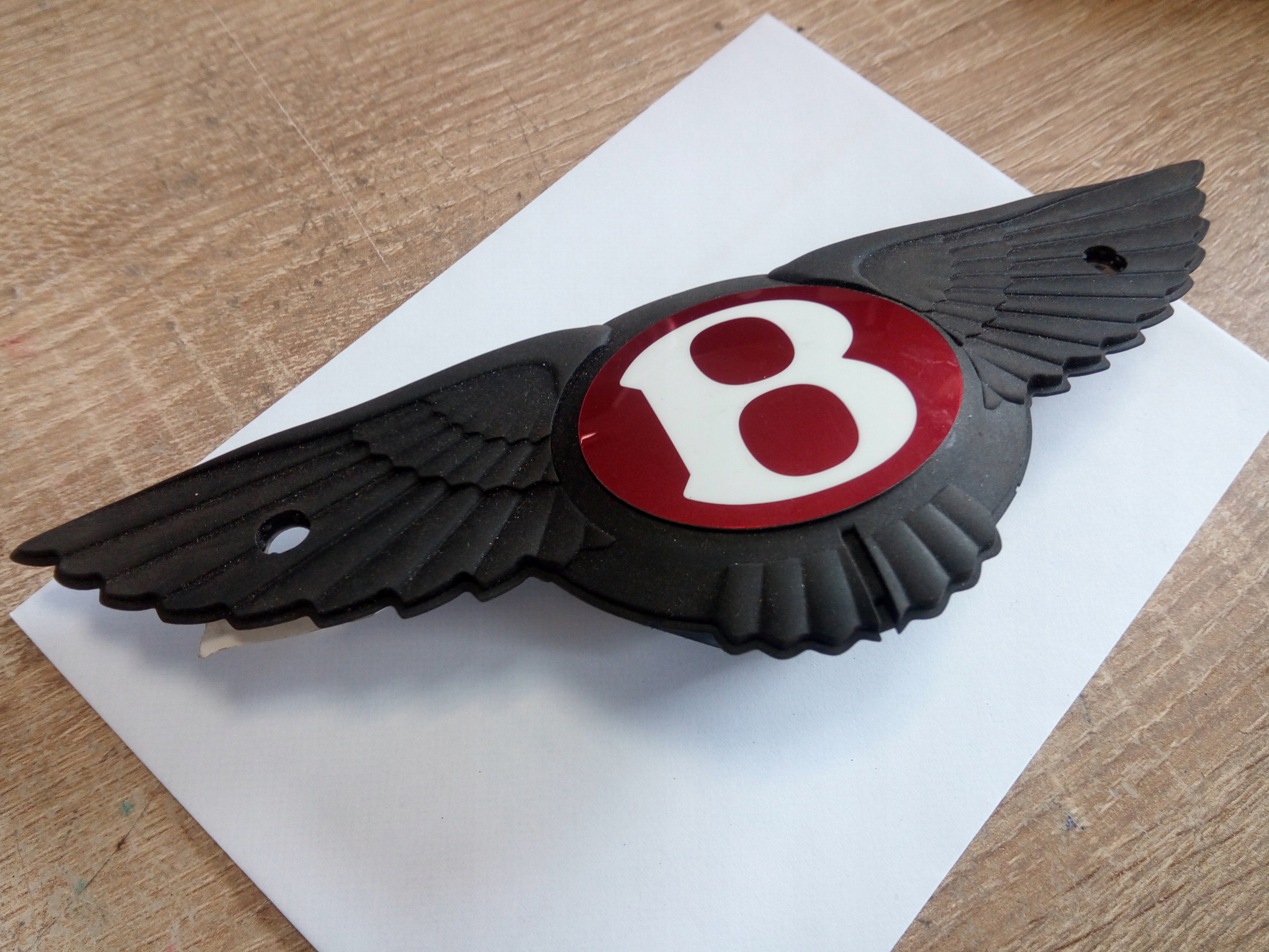 3W0853630B - РУЧКА МИКРОСТЫК ЭМБЛЕМА СЗАДИ BENTLEY CONTINENTAL#