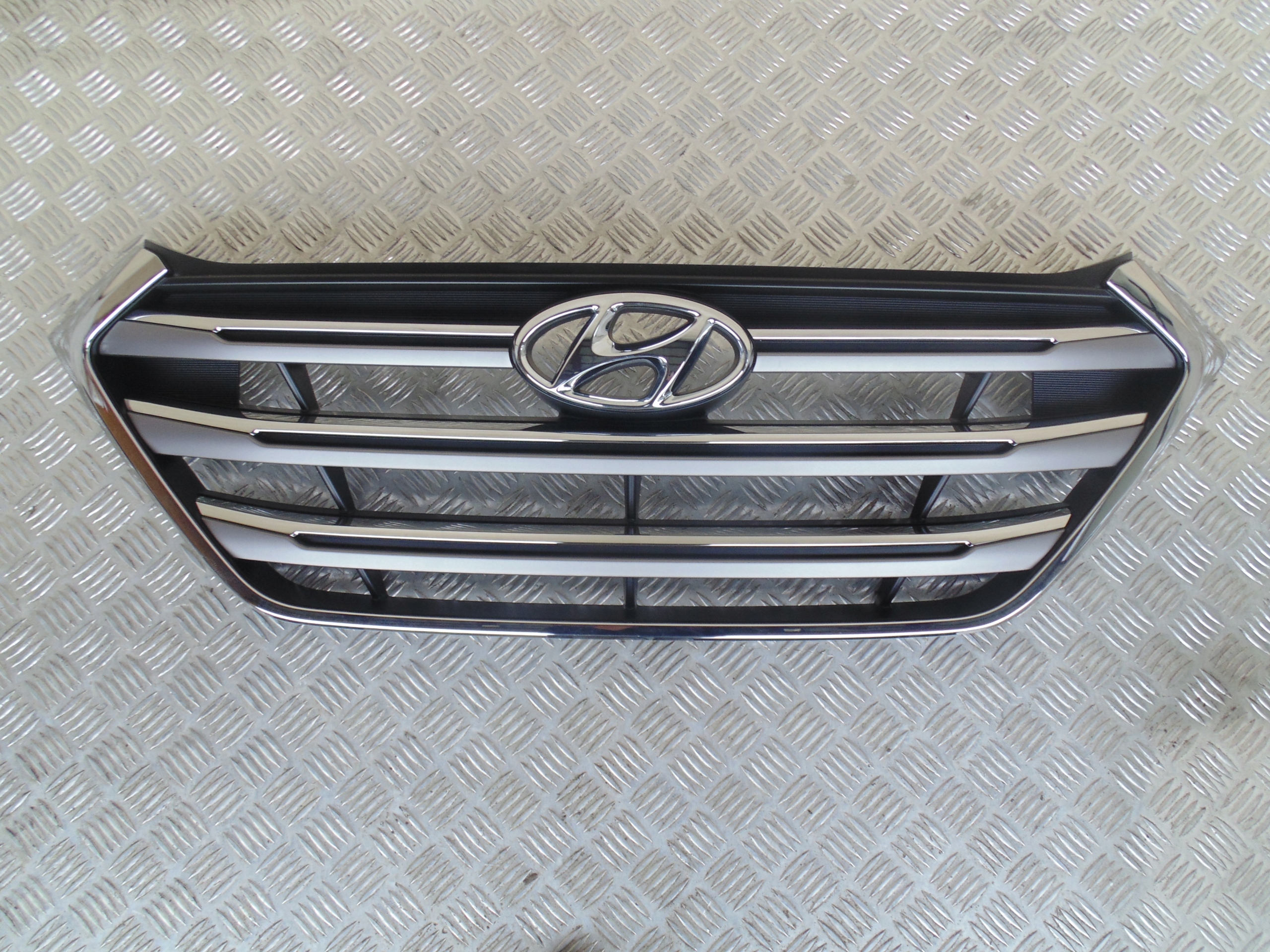 ATRAPA GRILL 86351-D7100 HYUNDAI TUCSON II ORGINAŁ