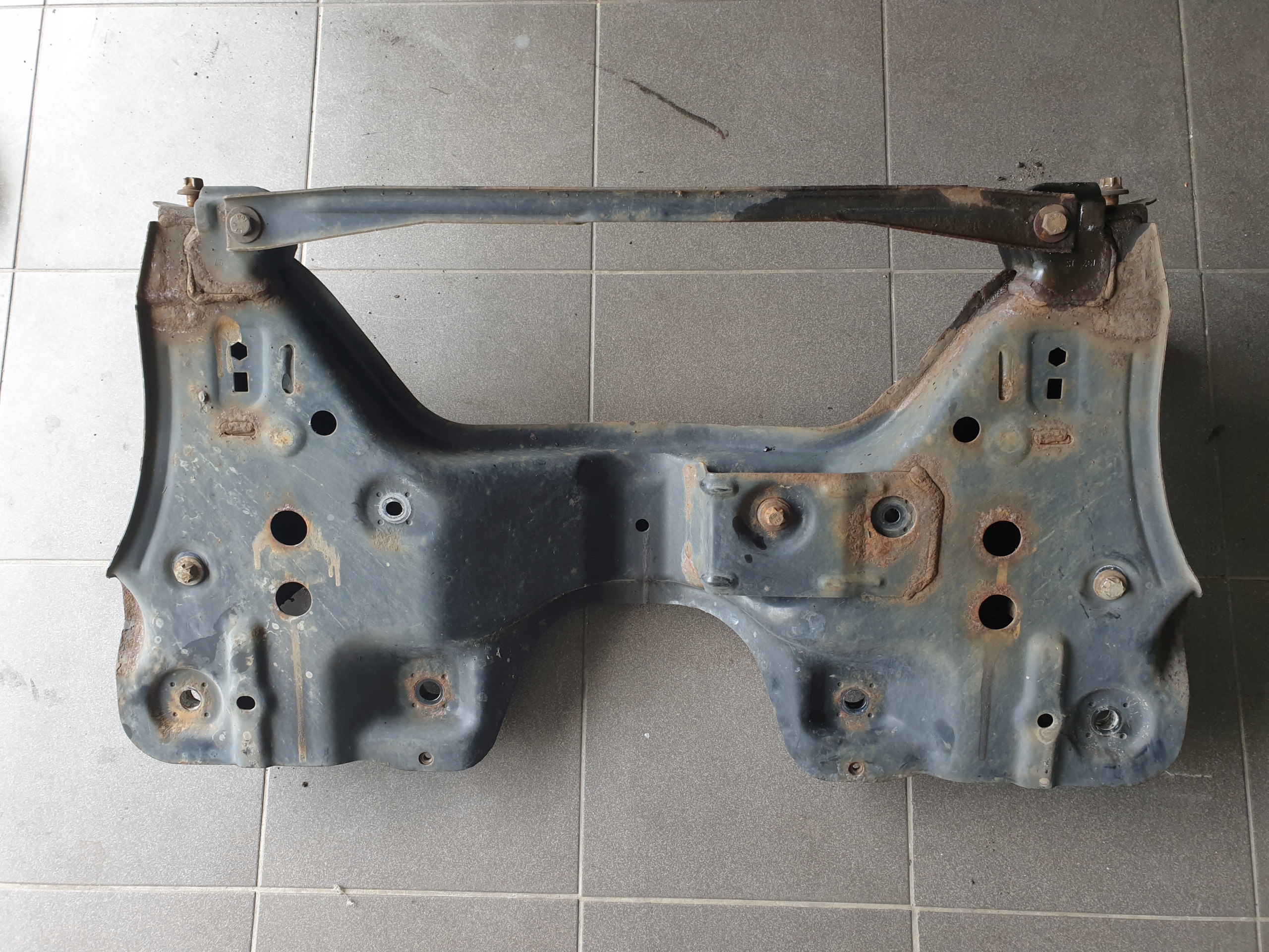 axle beam subframe axle beam FIAT PUNTO EVO 1.2 2012-2018