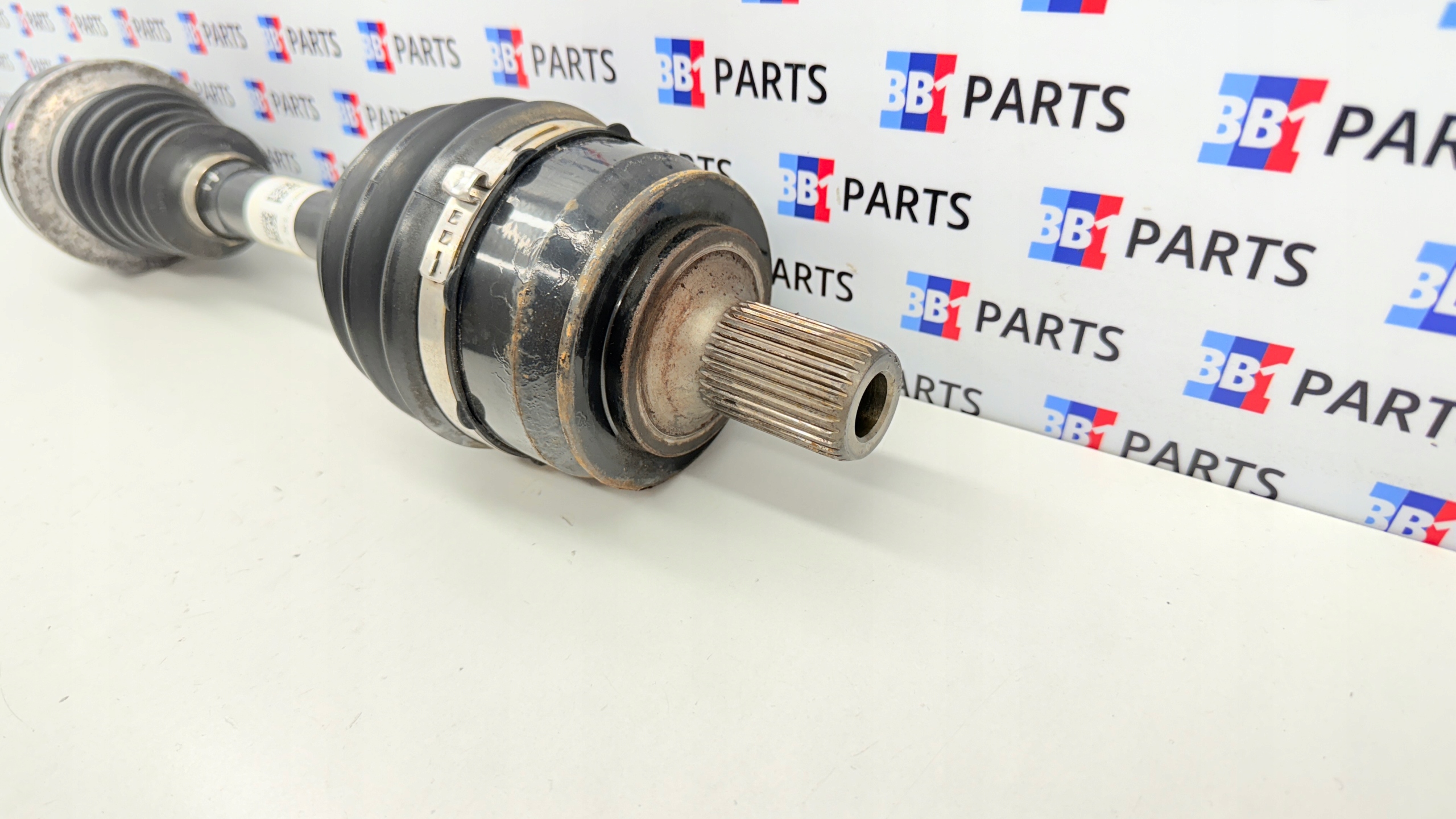 MERCEDES W117 CLA W246 W156 GLA semi-axis left front front A2463301401