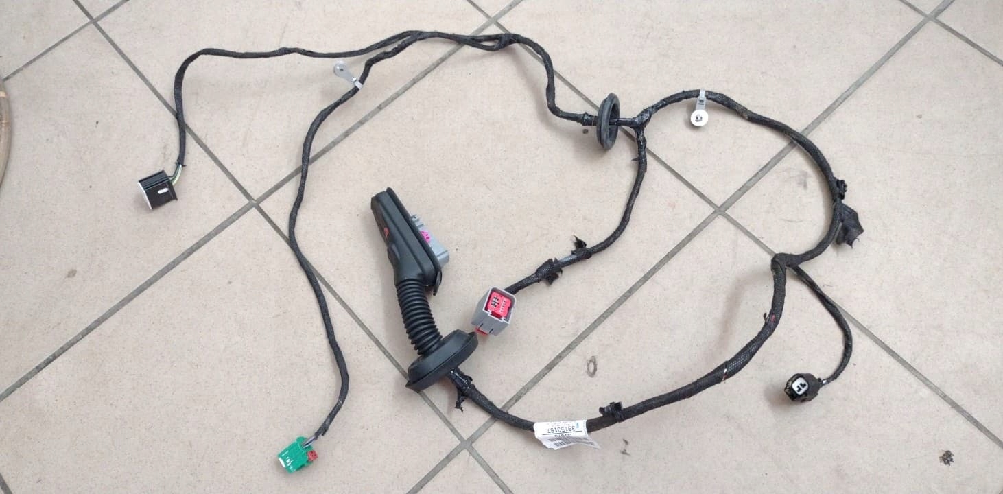 WIĄZKA INSTALACJA DRZWI TYŁ OPEL INSIGNIA B 2018r Producent części Opel OE