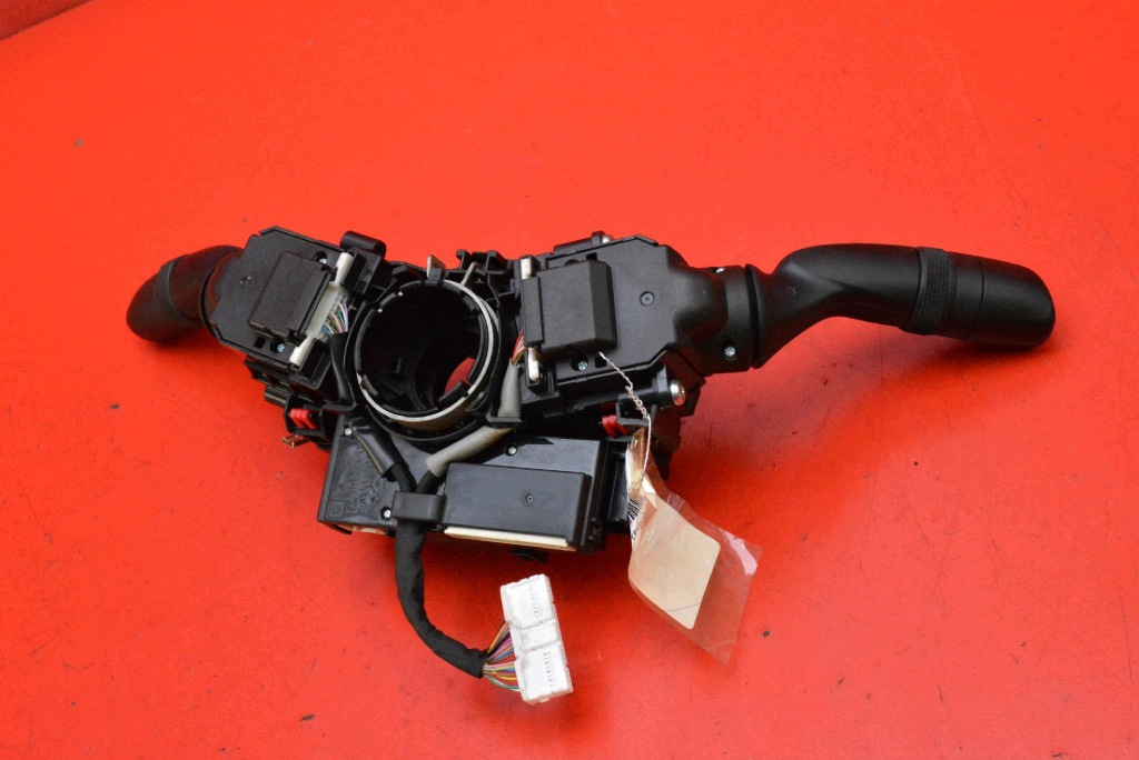 Commodo essuie glace PAJAK 75L481 TOYOTA COROLLA E21 Berline 18-25
