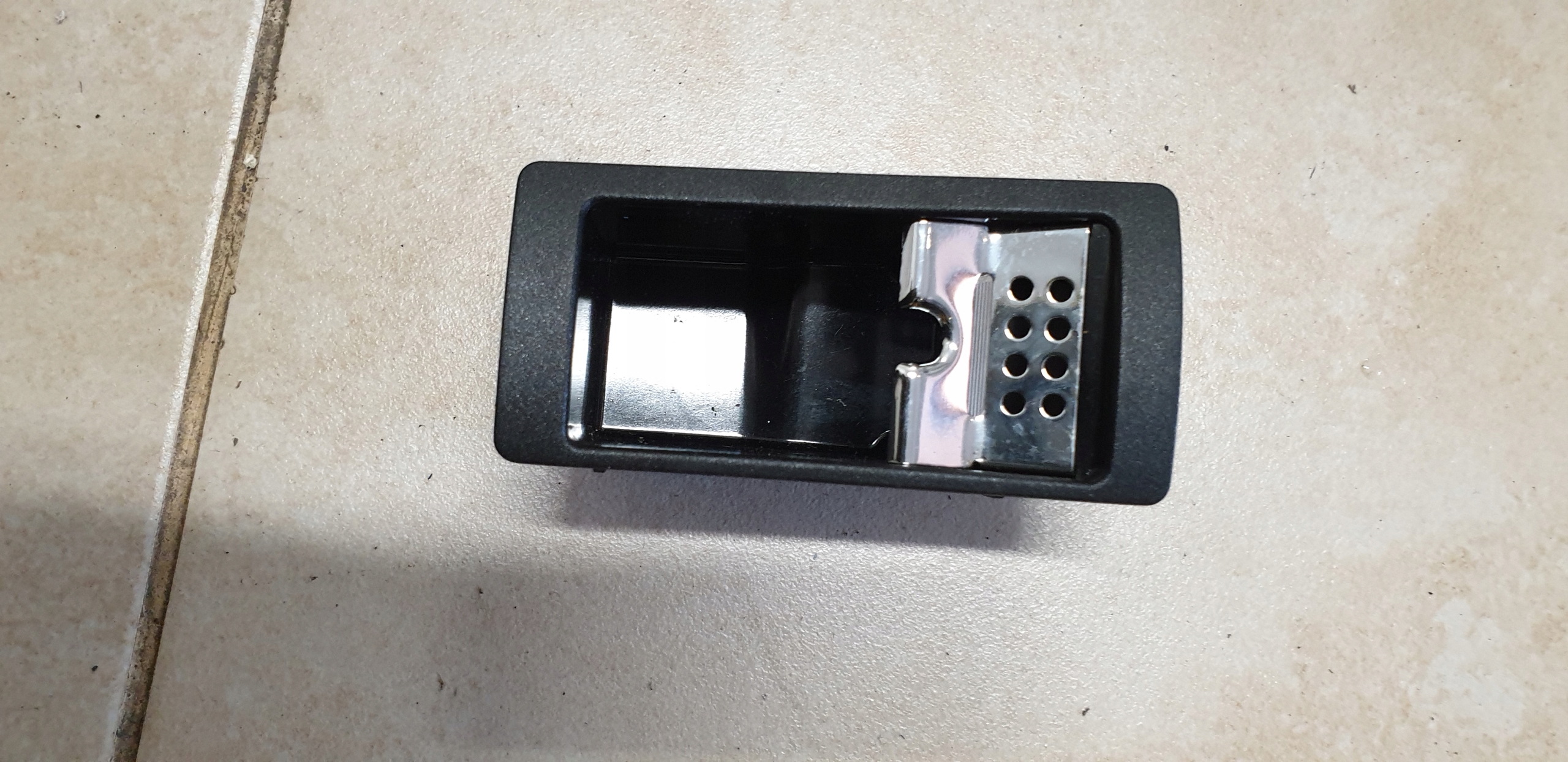 ashtray passenger compartment left rear part MERCEDES S W221