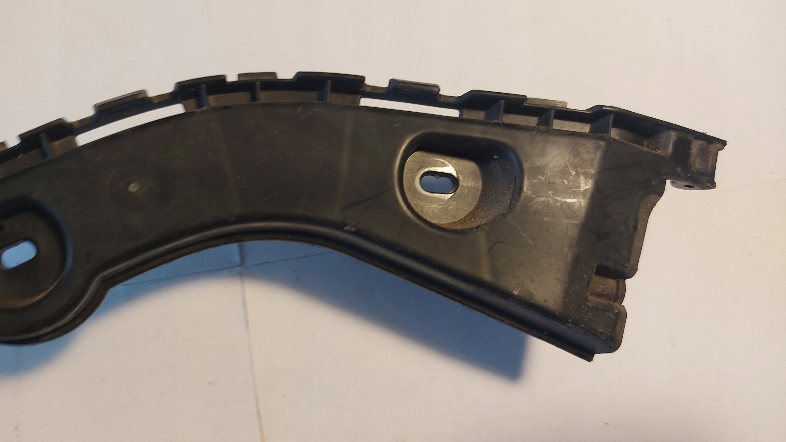bumper bracket right rear part SKODA OCTAVIA III