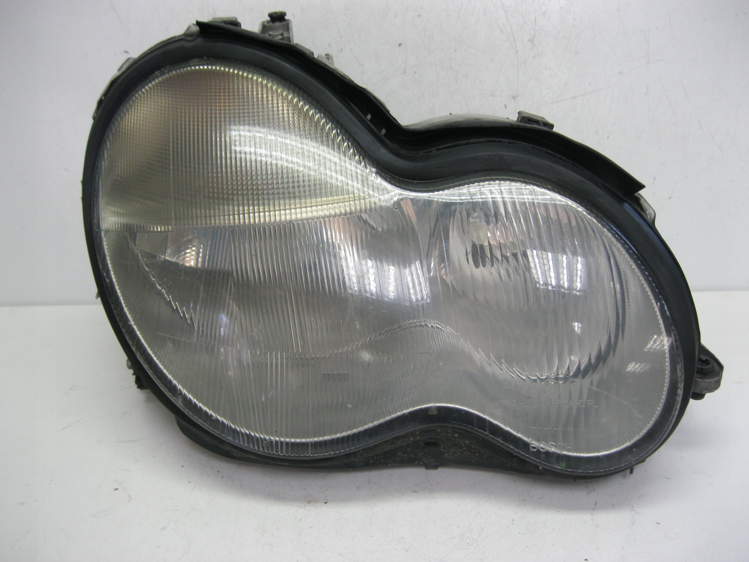 light front right Mercedes C-Klasa W203