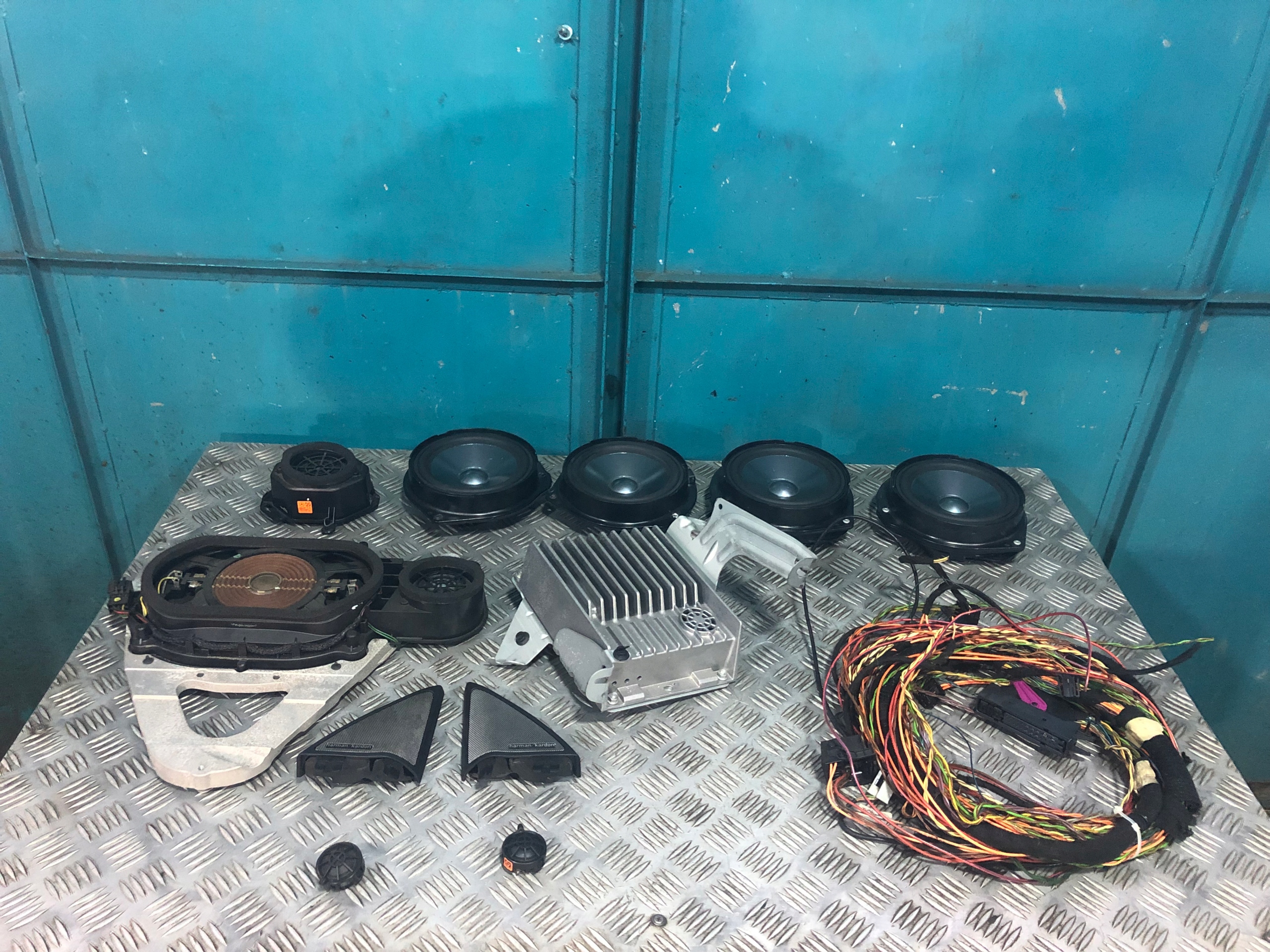 MERCEDES W207 E COUP LOGIC 7 HARMAN KARDON