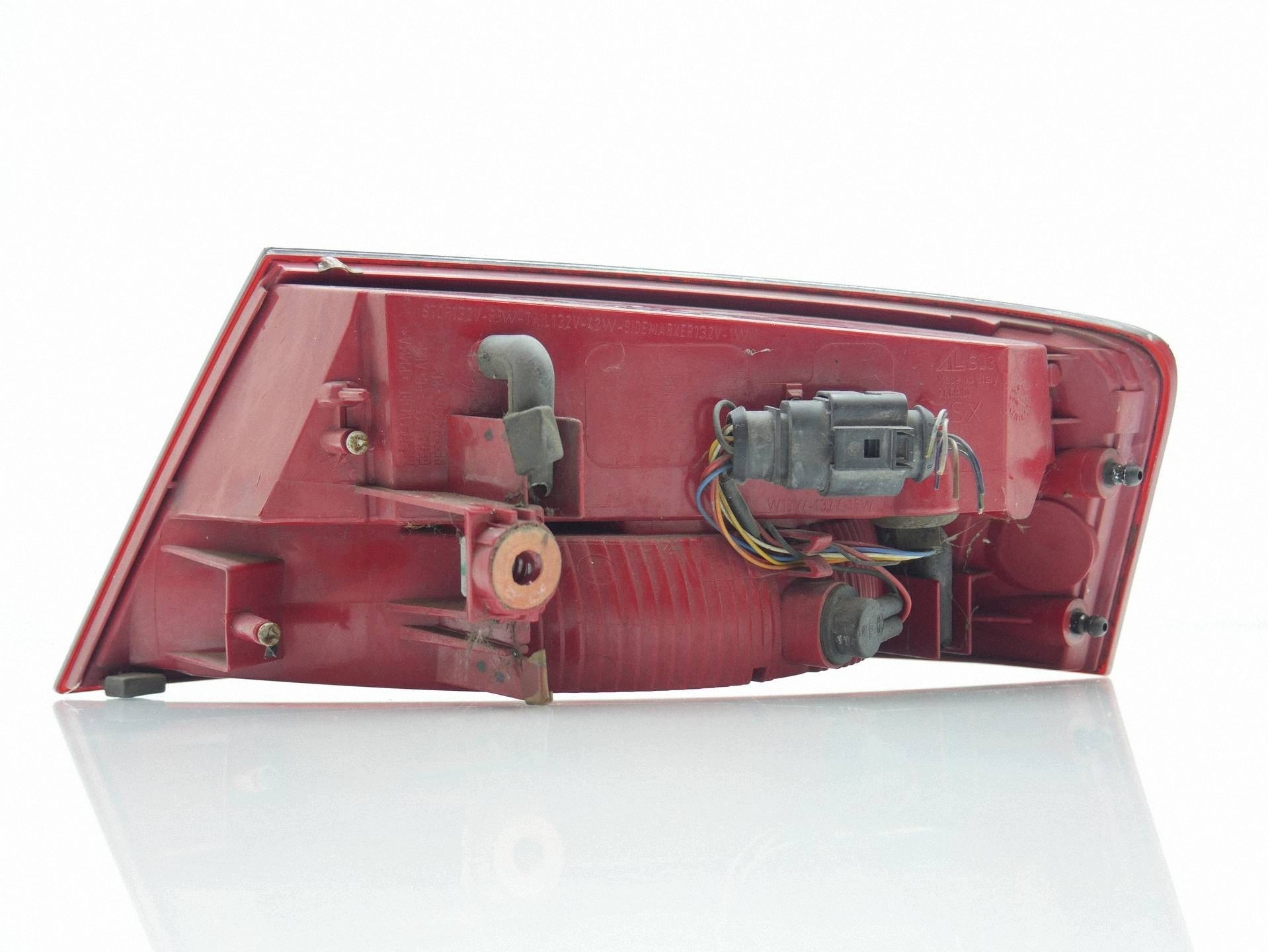 licht links heck W kotflügel AUDI A5 COUPE 8T0945095D