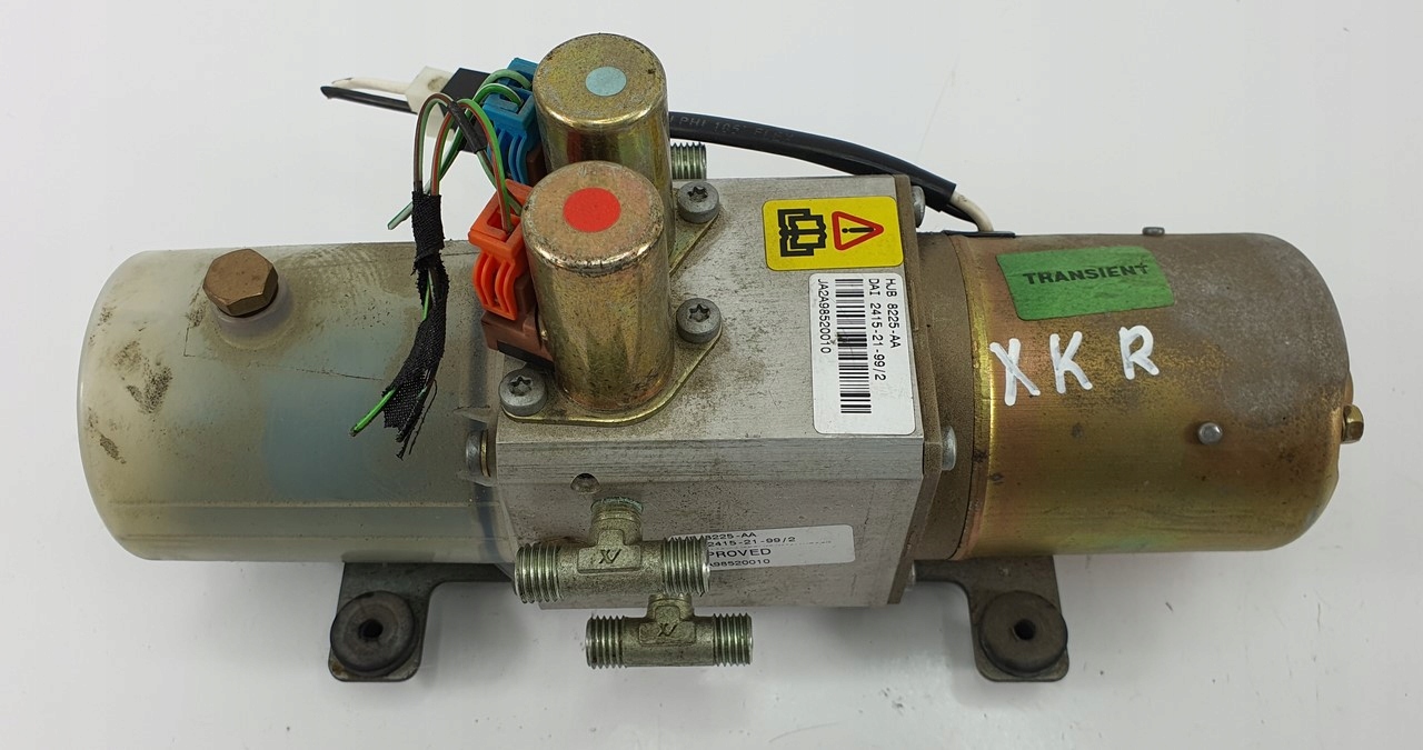 POMPA DACHU JAGUAR XKR X100 CABRIO HJB8225AA