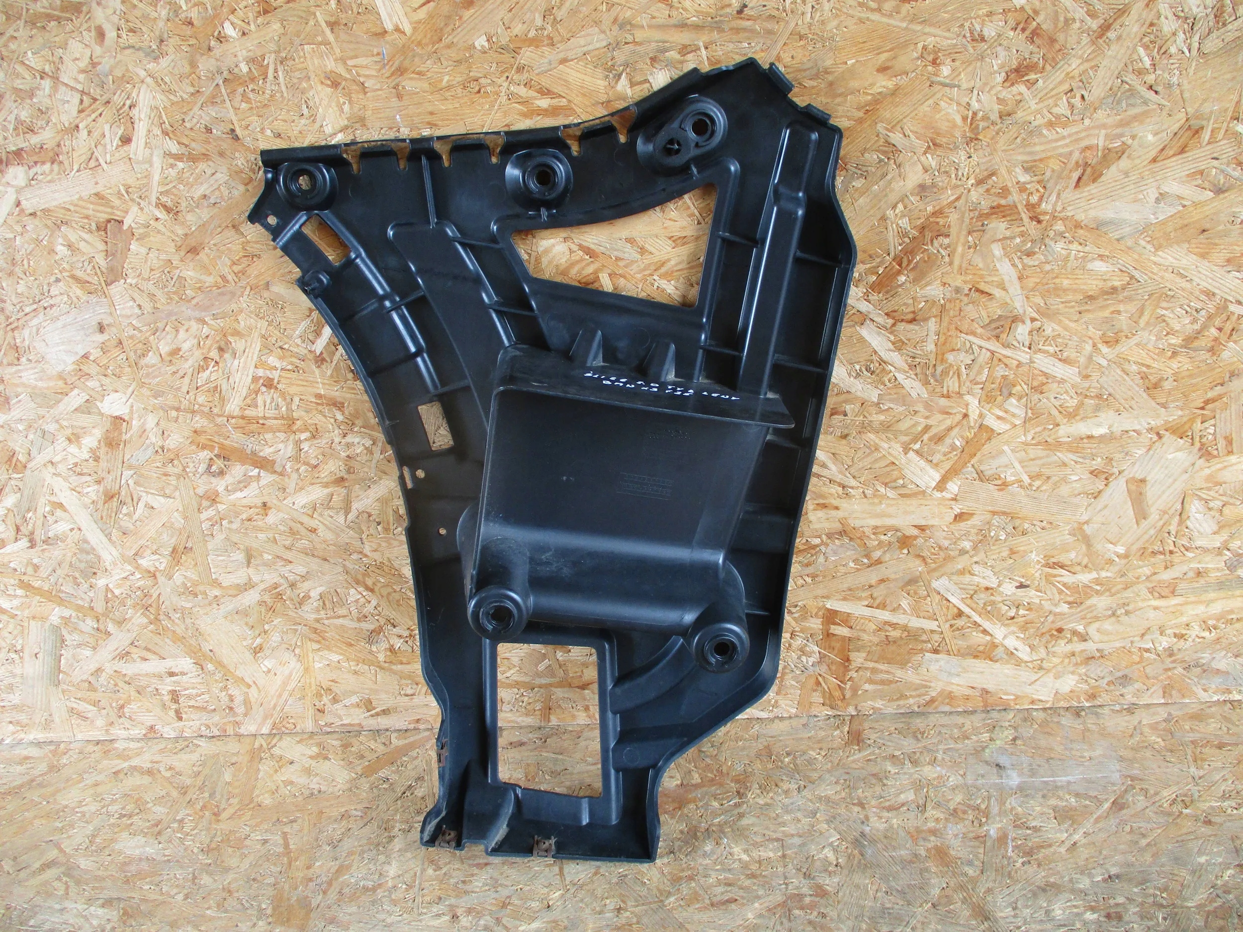 bumper bracket rear part left BMW X3 F25