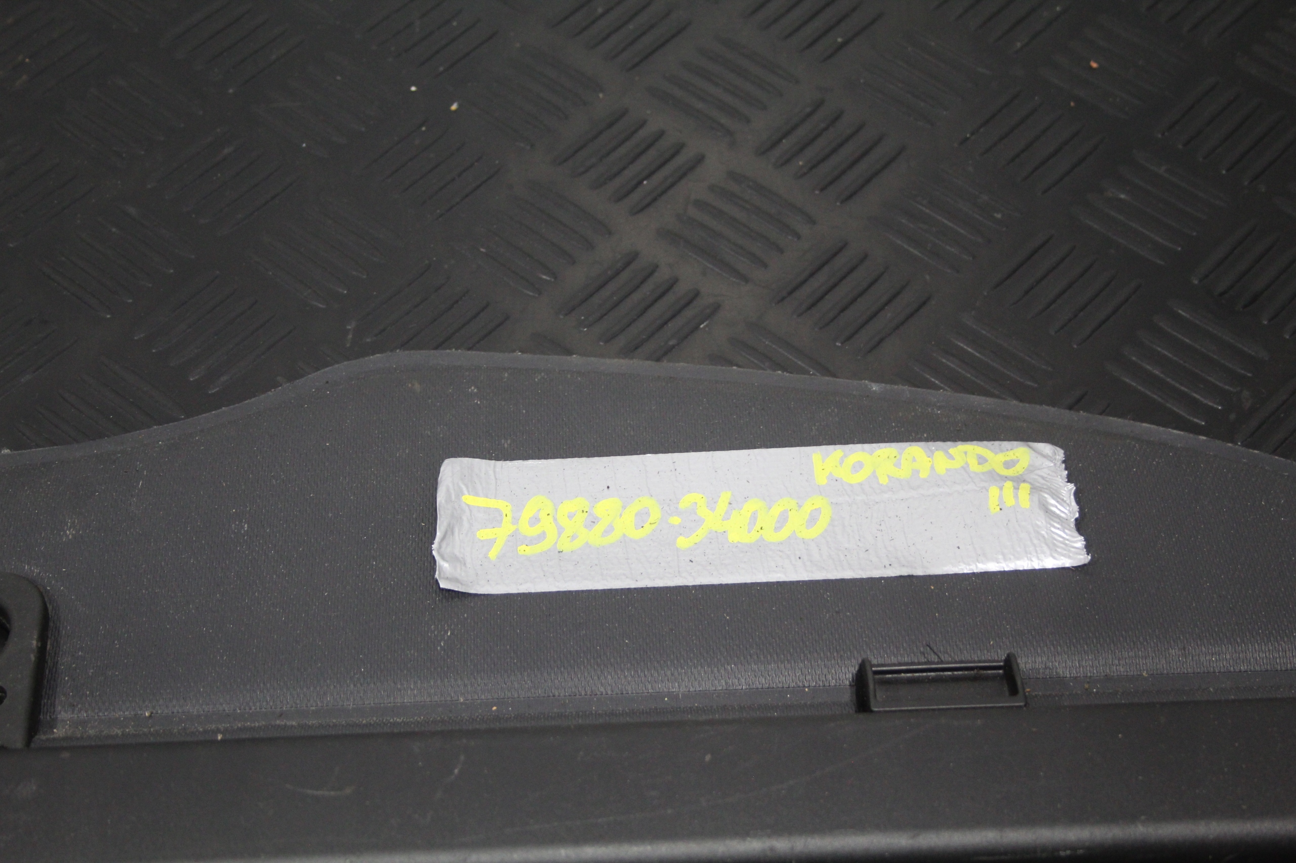 blinds boot SSANGYONG KORANDO III 3 79880-34000