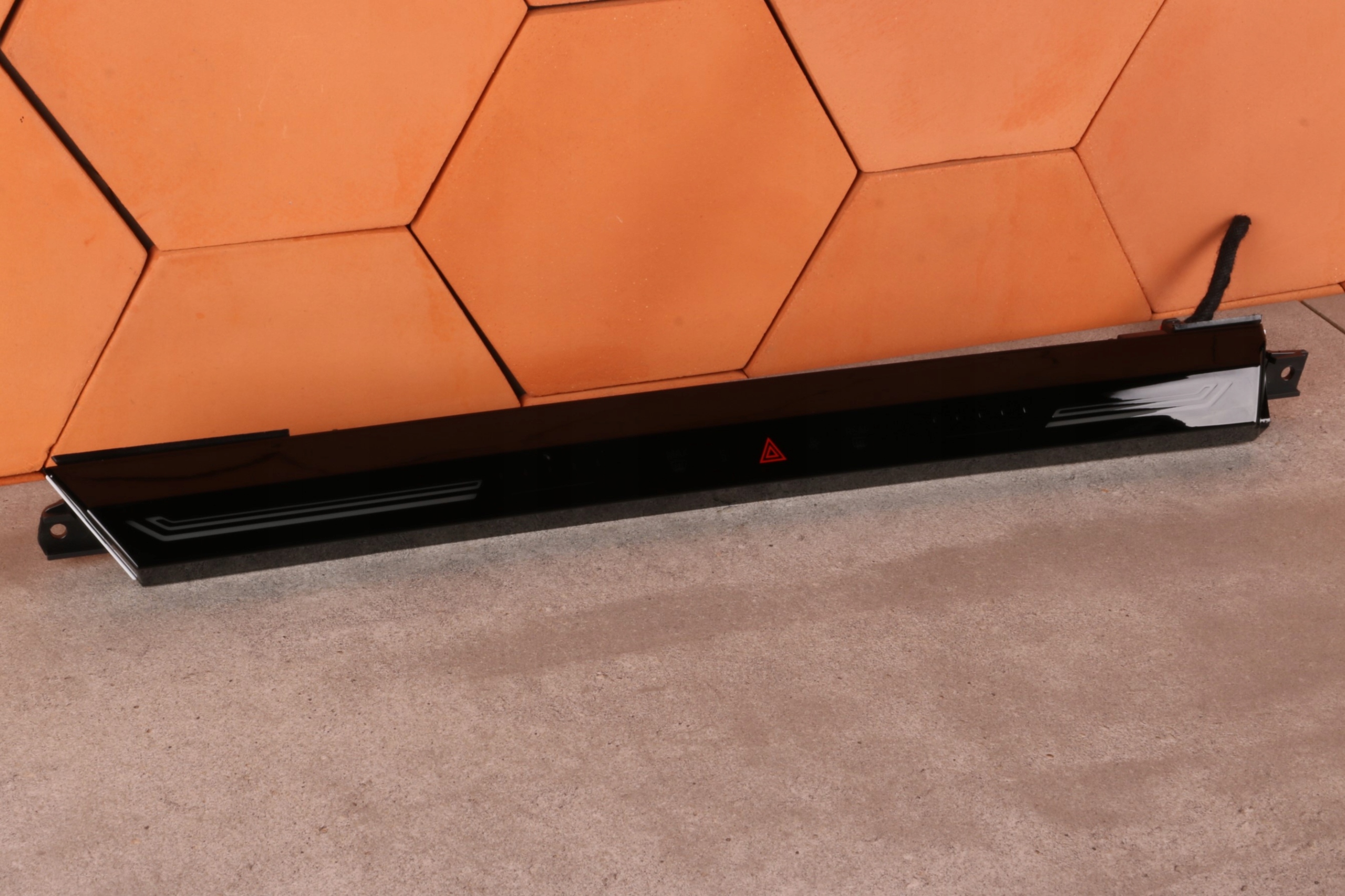 BMW 5' G60 G61 PANEL DOTYKOWY Moyenne du tableau de bord Console BASE EUROPA 5B4AF74
