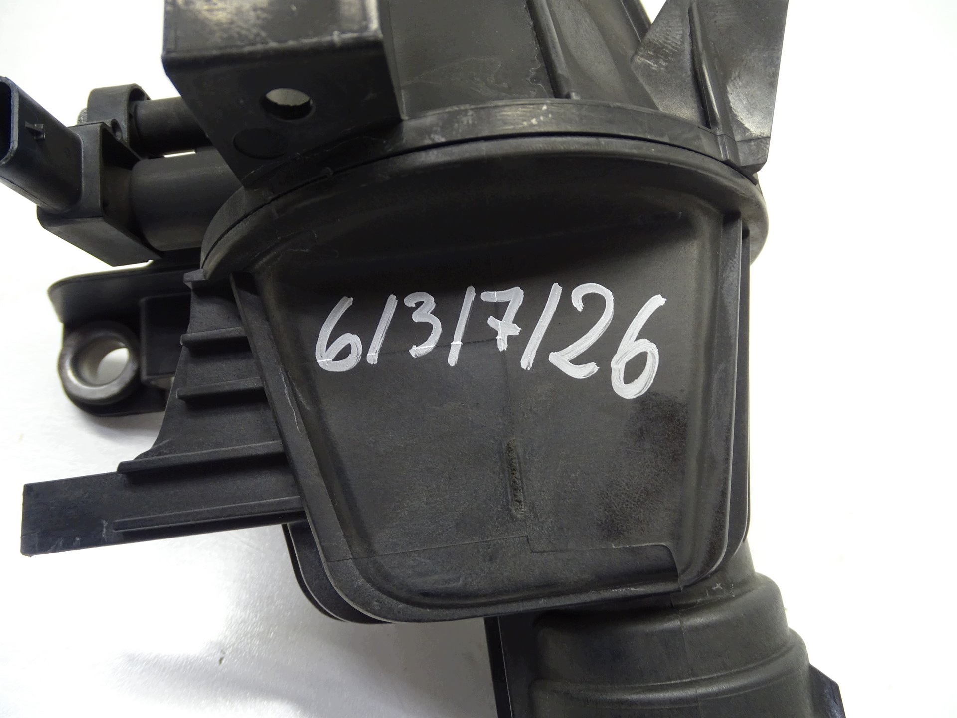 pipe air hose VOLVO XC40 32257942