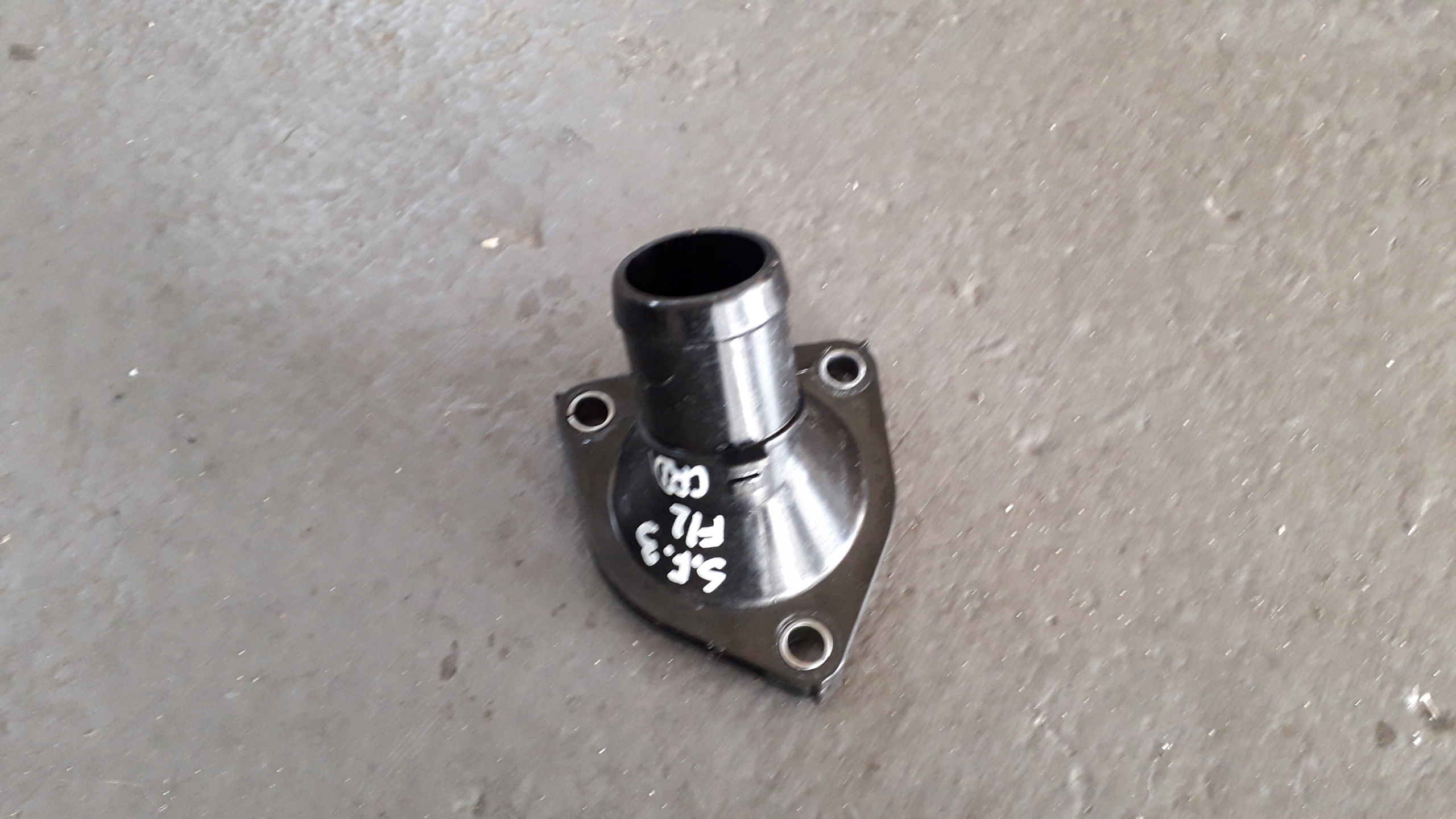 HYUNDAI SANTA FE III 2 2 CRDI OBUDOWA TERMOSTATU