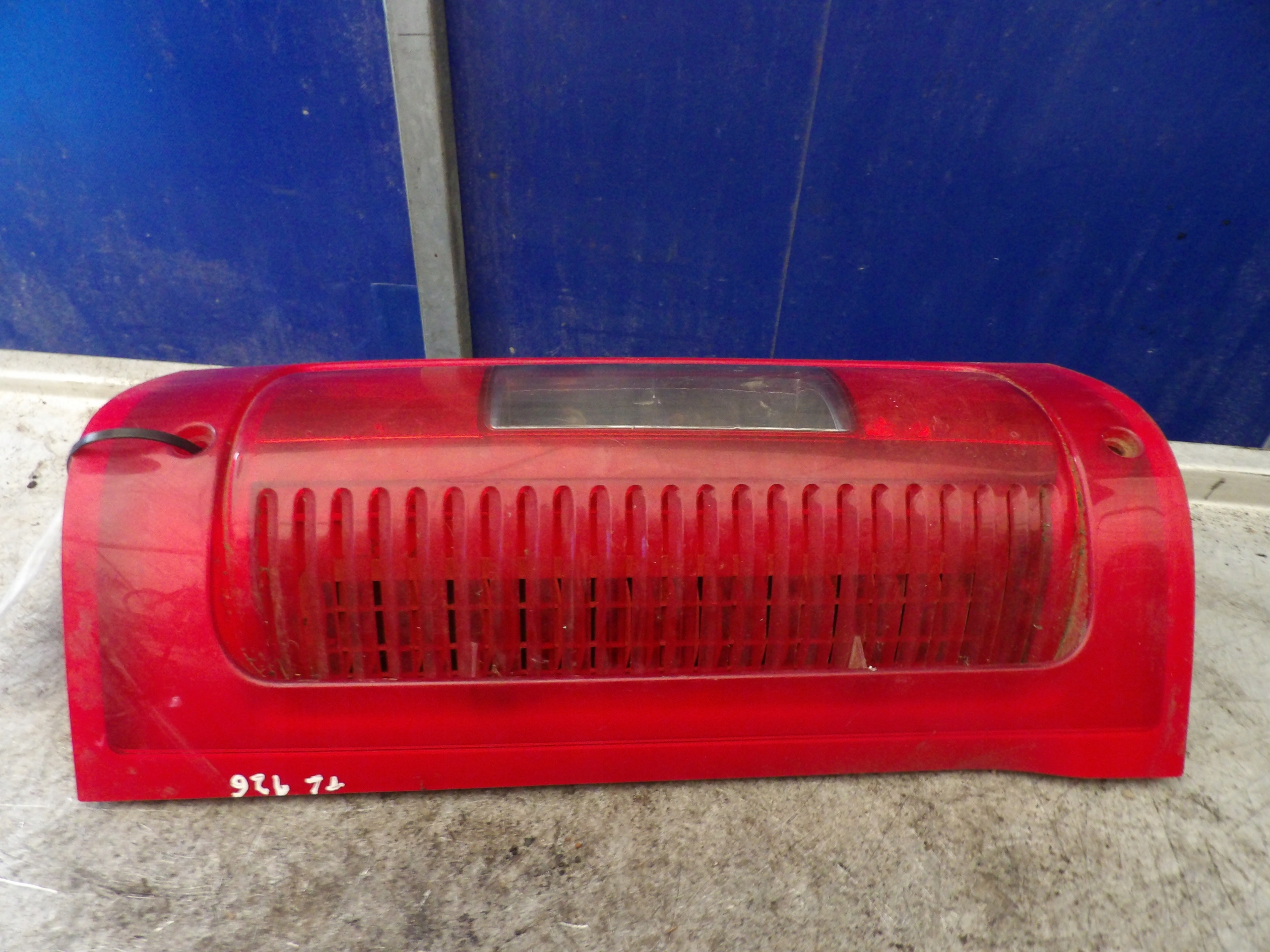 Peugeot Boxer and light rear left 1328428080