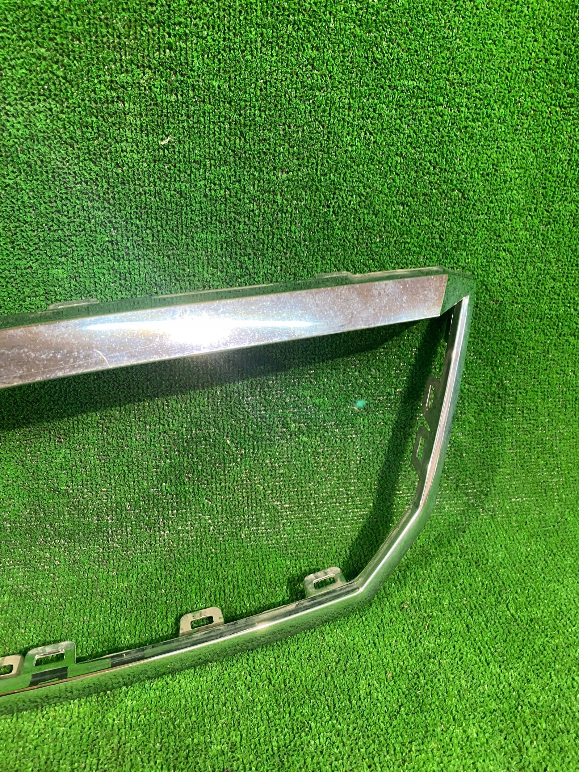 CHROM GRILLA SKODA SUPERB II LIFT 13