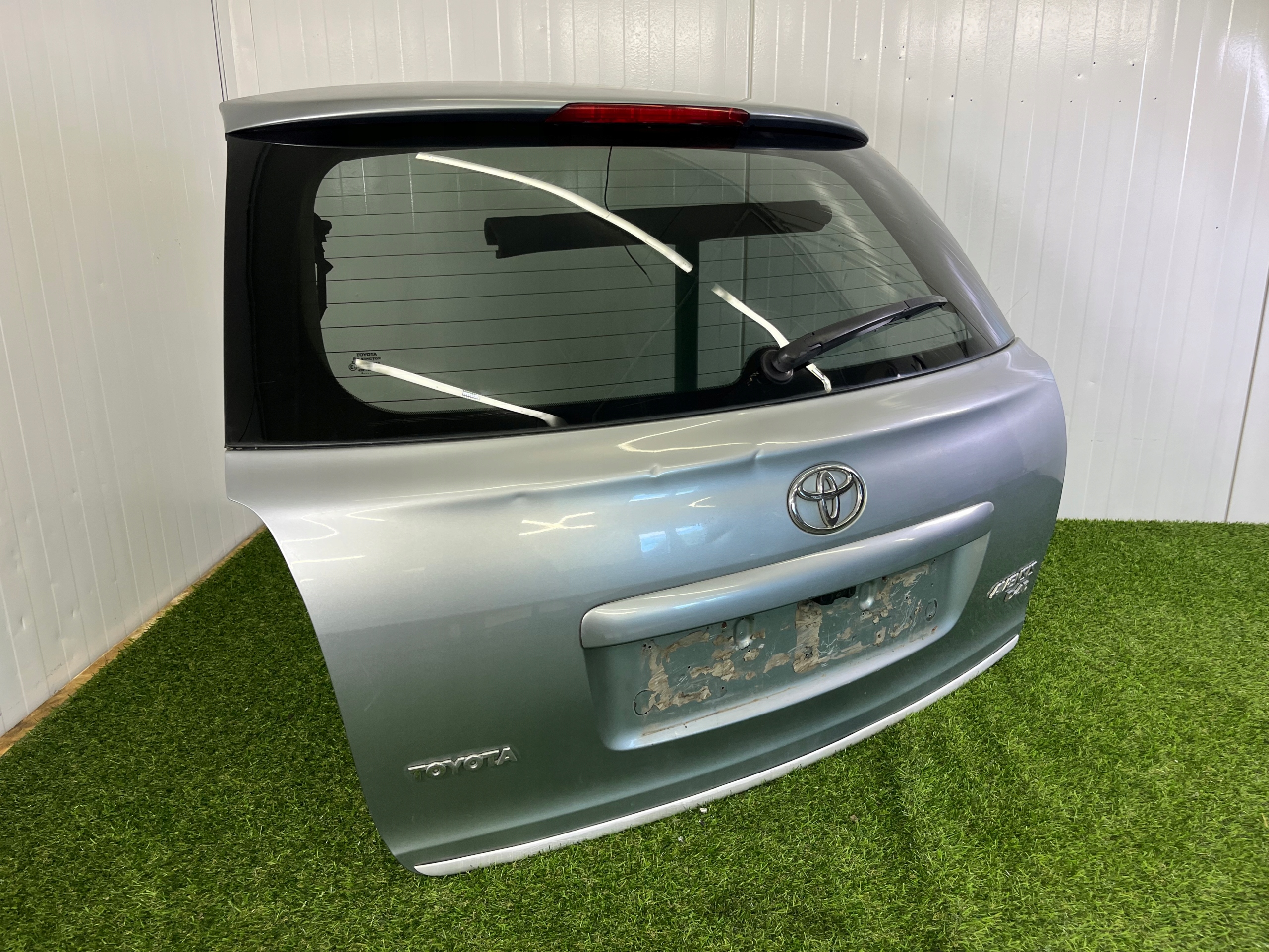 boot doors rear part TOYOTA AVENSIS T25