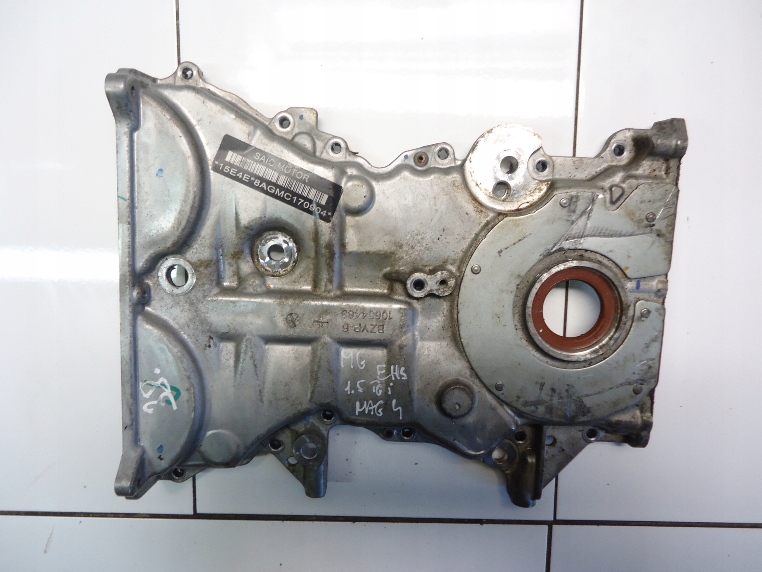 MG HS EHS 1.5 TGI 2020 15E4E Couvercle carter distribution 10654463