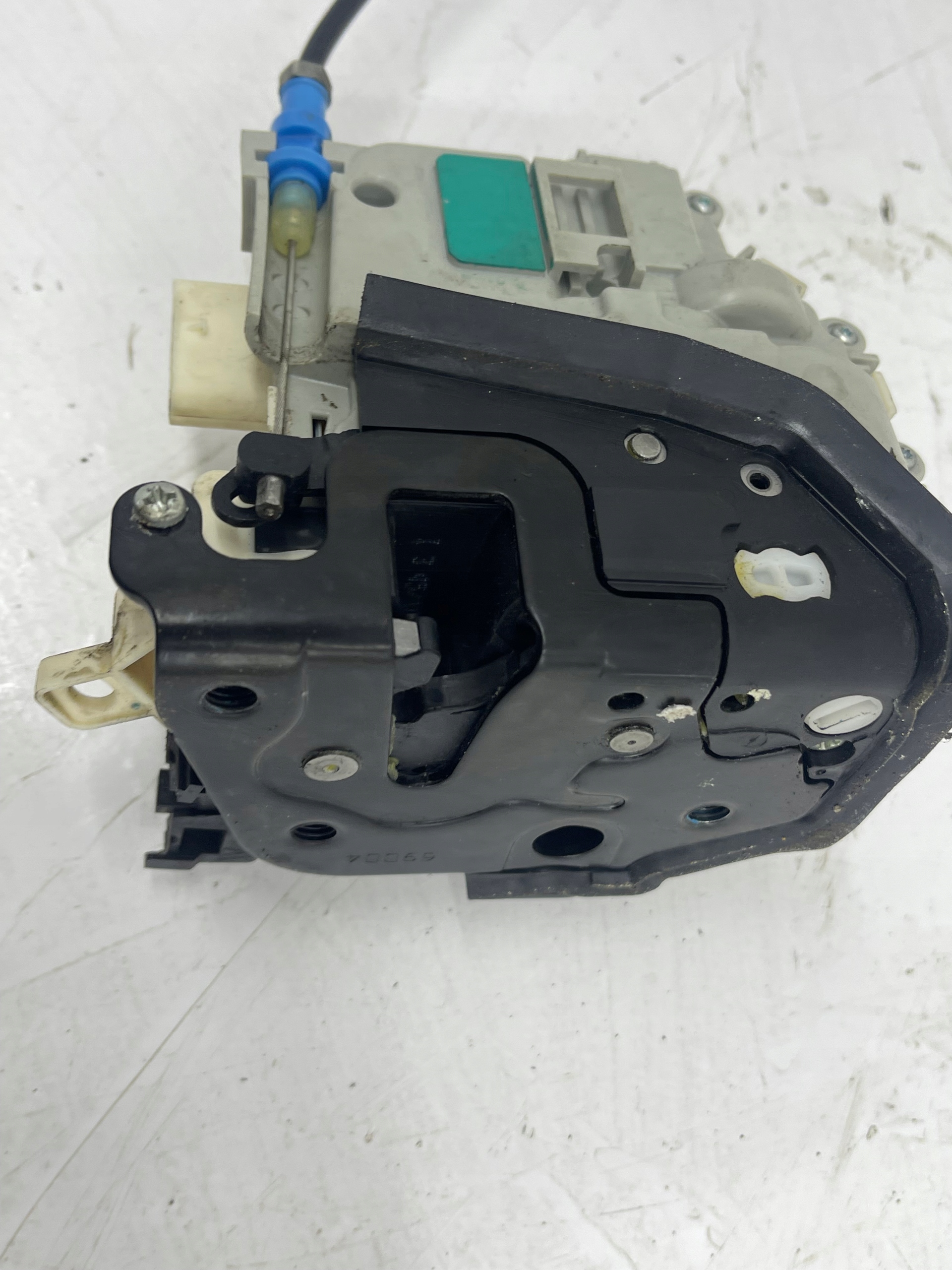 AUDI A4 B9 8W Q5 80A A3 8V lock door right front front 8X1837016C 5PIN