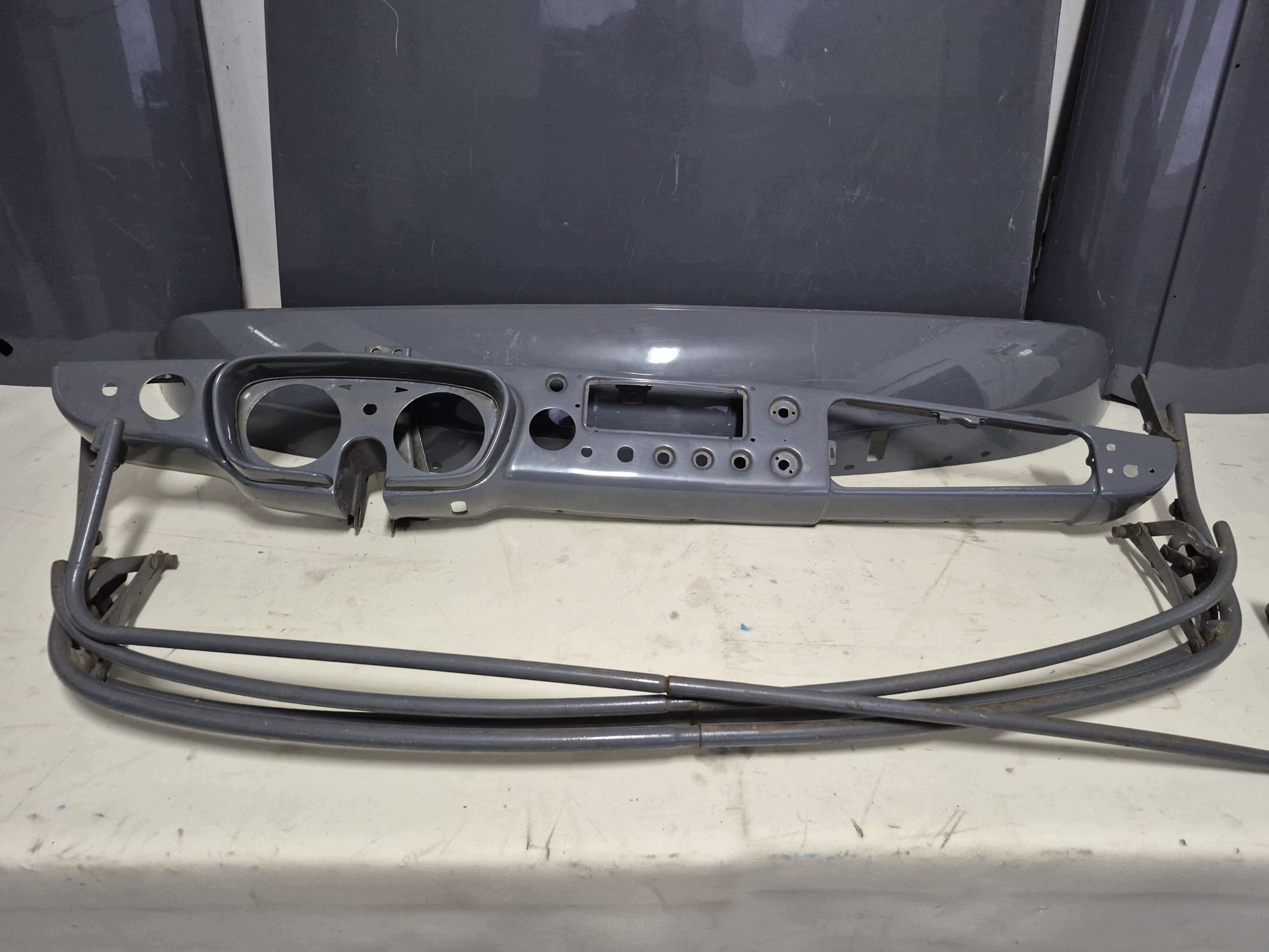 MG MGB 1963- bonnet door right left dashboard support console