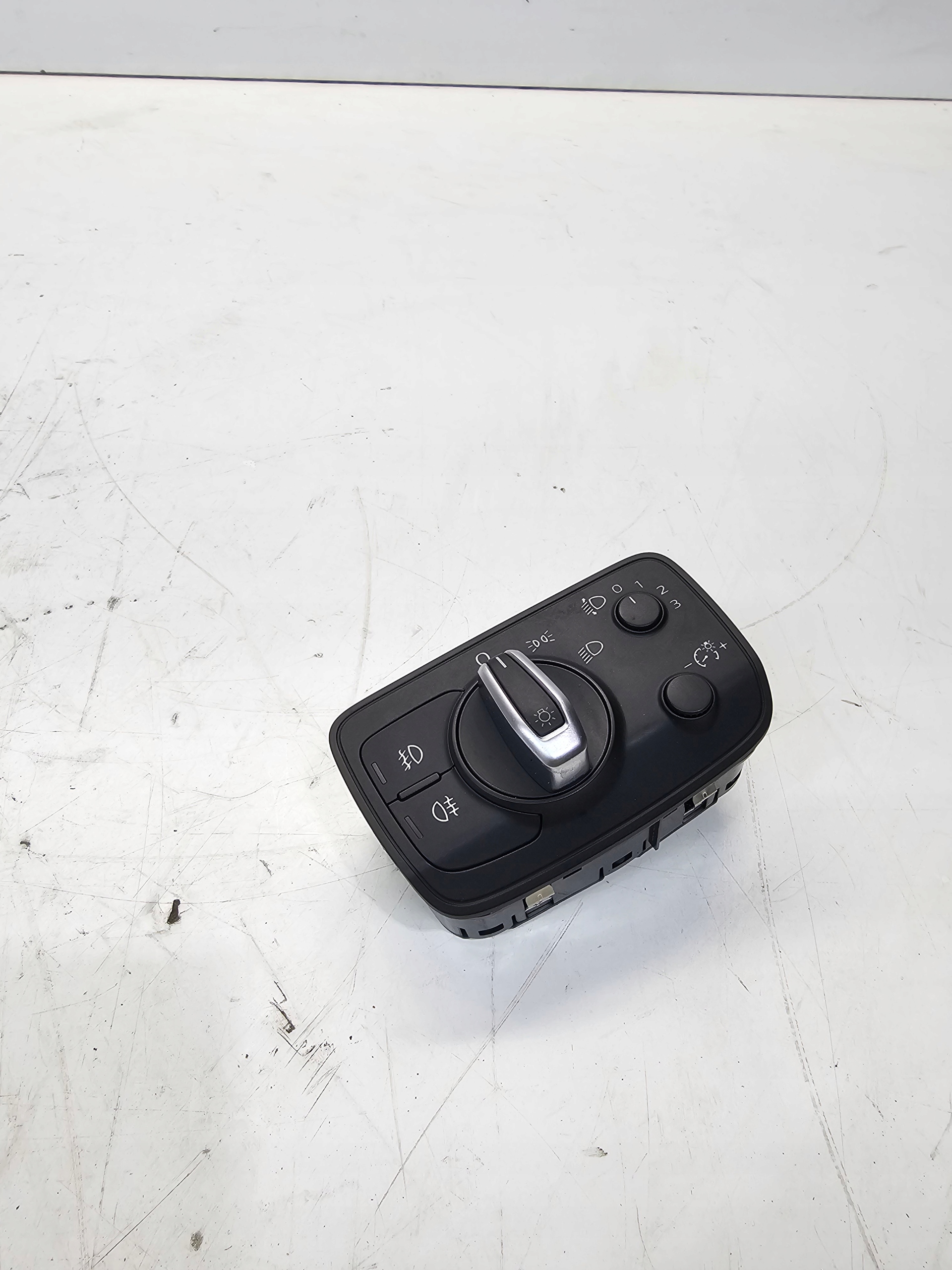 INTERRUTTORE INTERRUTTORE COMANDO LUCI AUDI A3 8V 8V0941531N