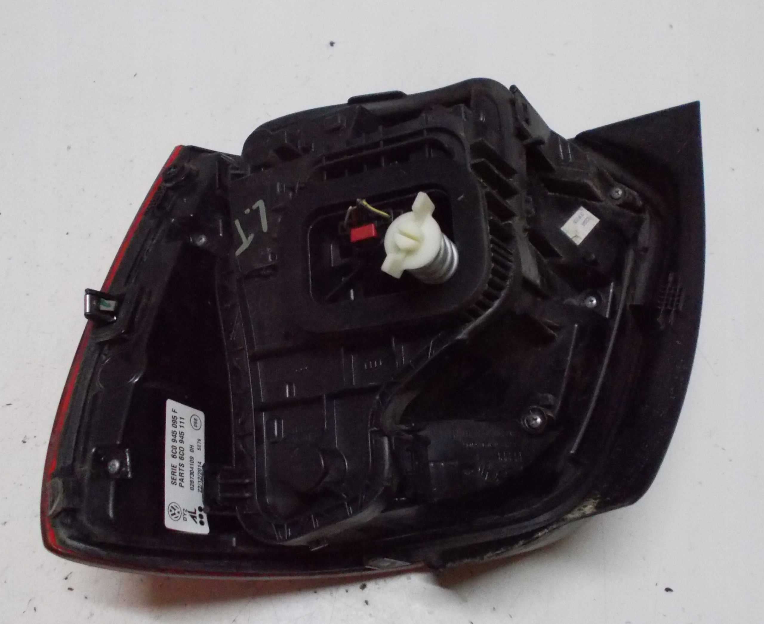 VW POLO 6R 1.2 TSI 14R light left rear part 6C0945095F