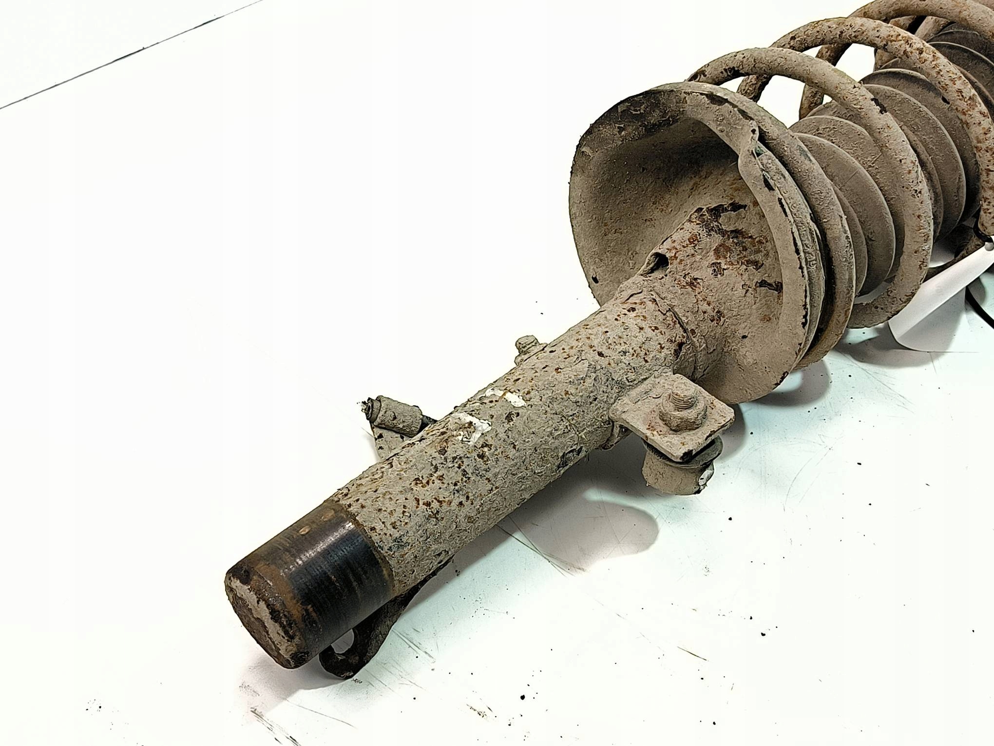 shock absorber left front FORD FIESTA IV