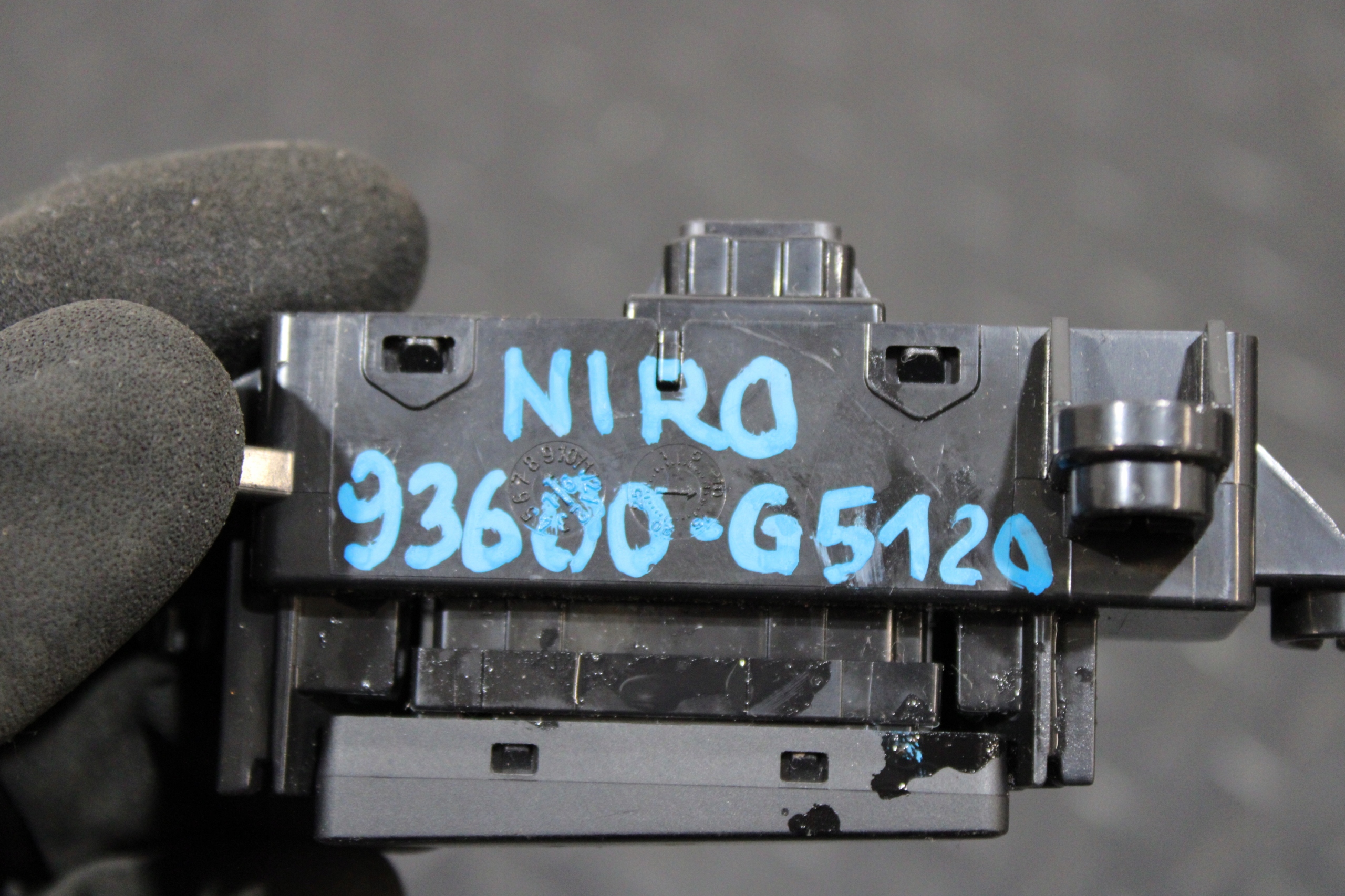 button PDC 93600-G5120 KIA NIRO 1 and 16-18