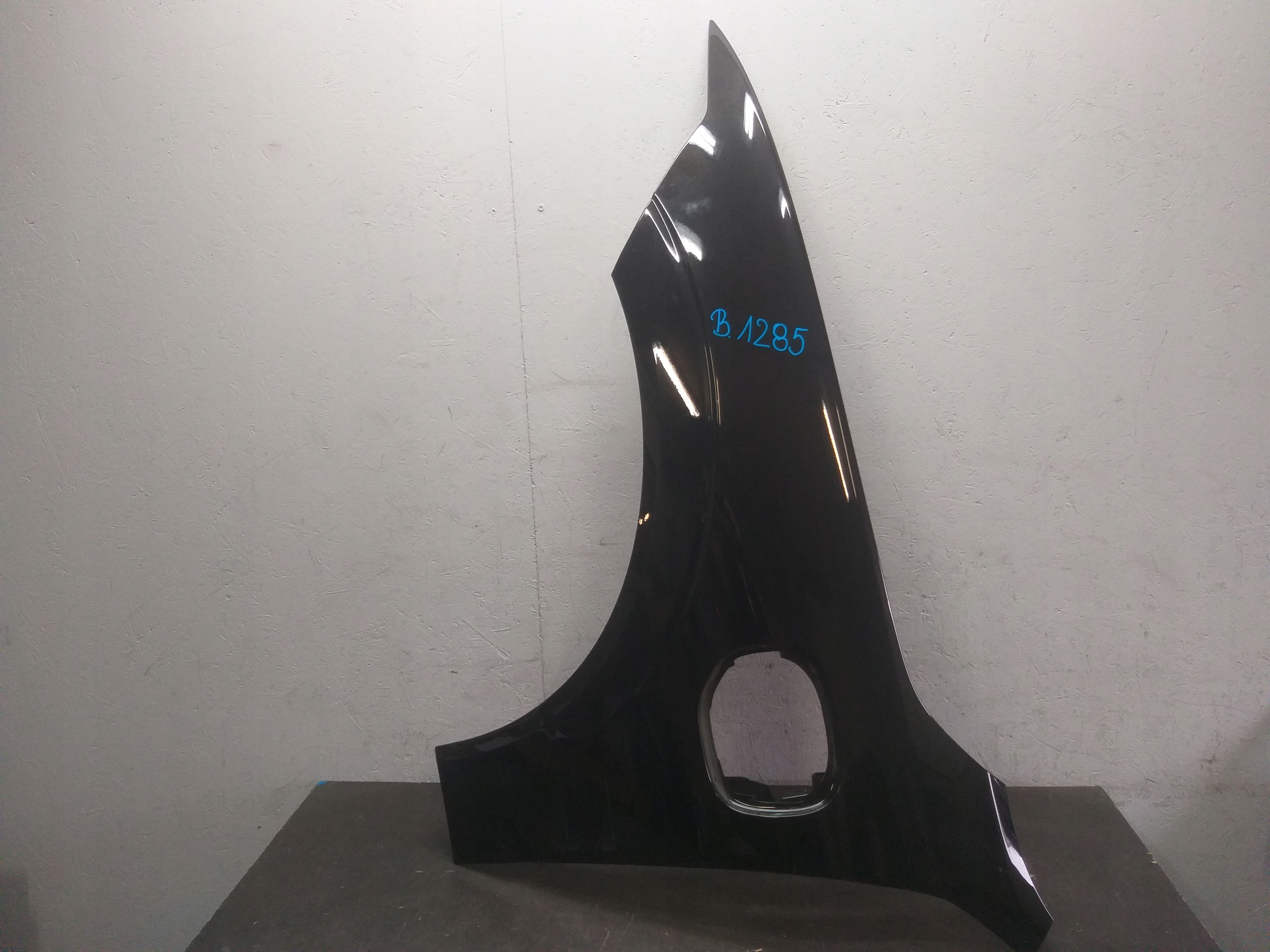 FENDER FRONT LEFT VOLVO XC60 II 2 ELECTRIC
