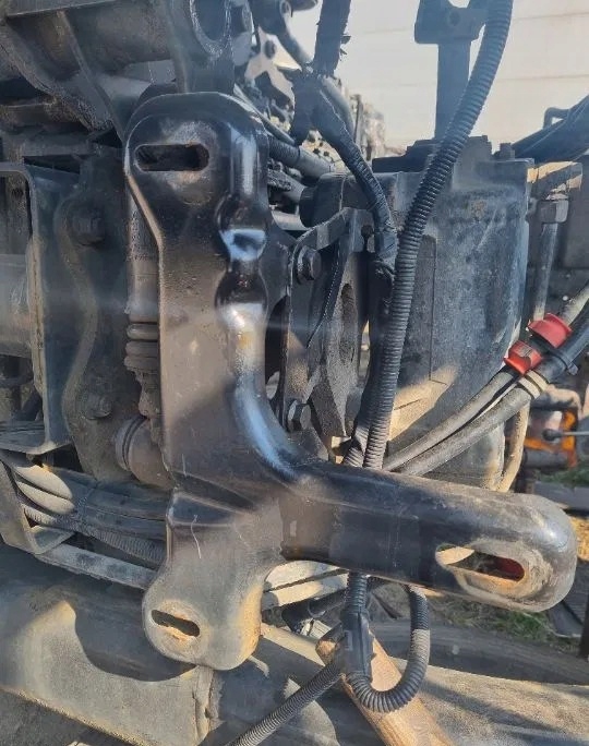 КРОНШТЕЙН ЛИСТОВОГО МЕТАЛЛА КРЕПЛЕНИЕ БАМПЕРА LH MAN TGL