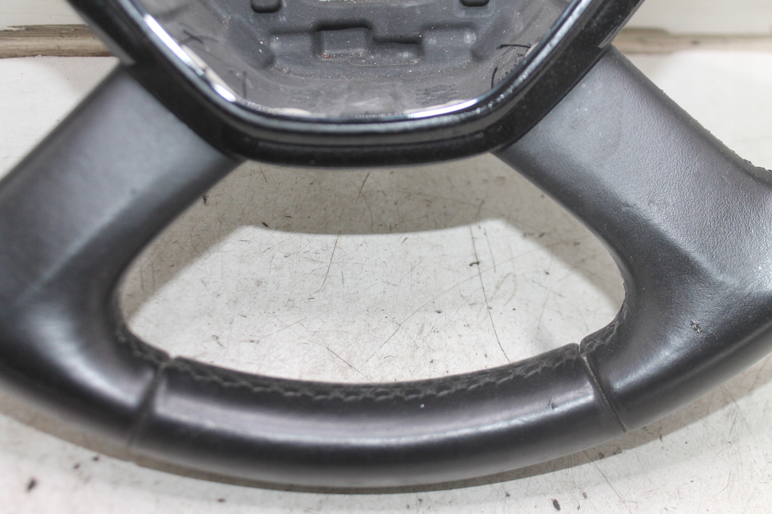 Volant Cuir, en cuir MULTI SKODA OCTAVIA III 12-20