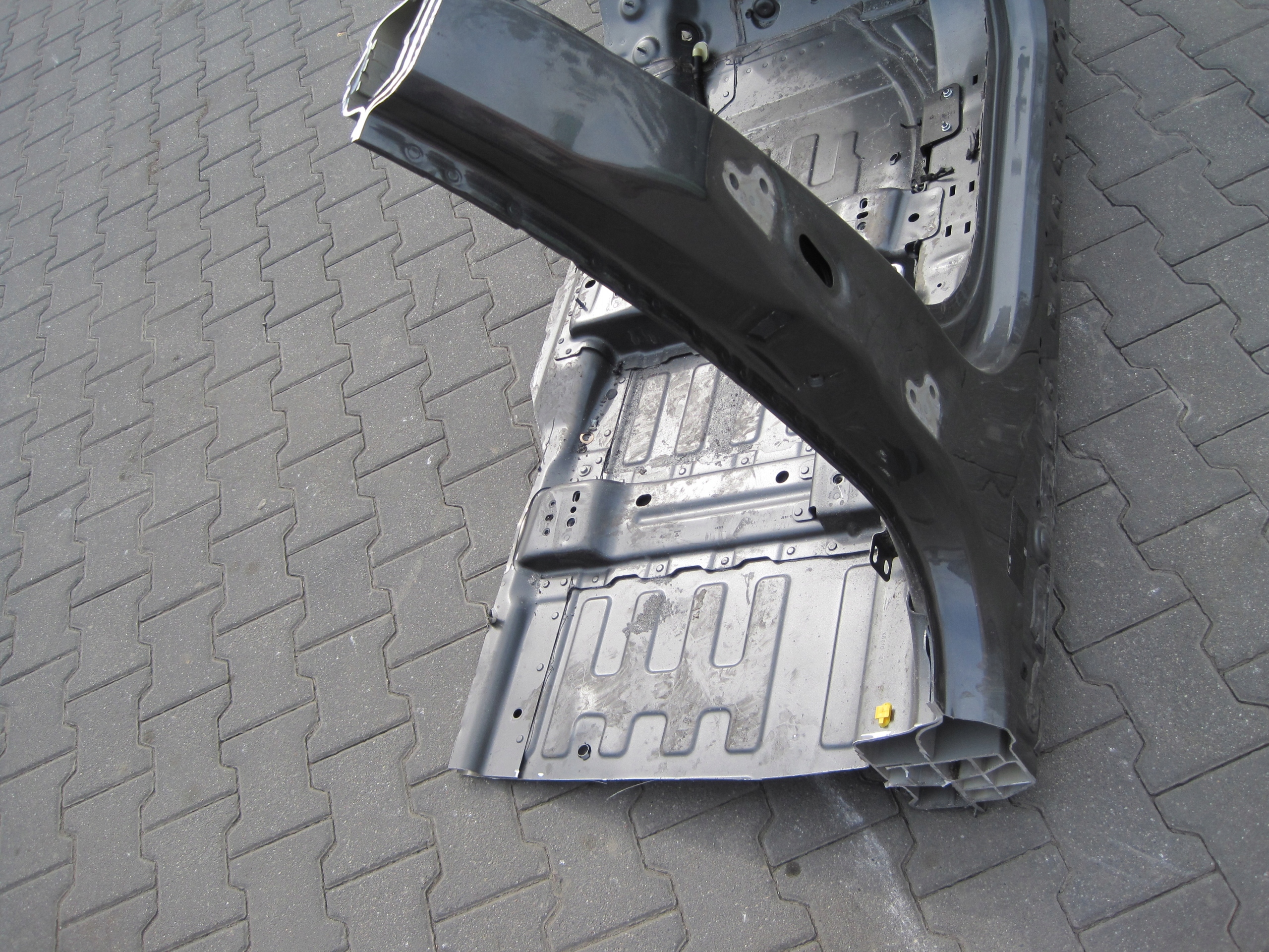 quarter quarter threshold right rear part rear JAGUAR and PACE
