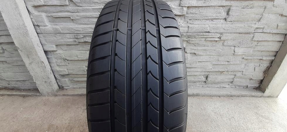 GOODYEAR EFICIENT GRIP 215 / 60R16 95H (H547)*