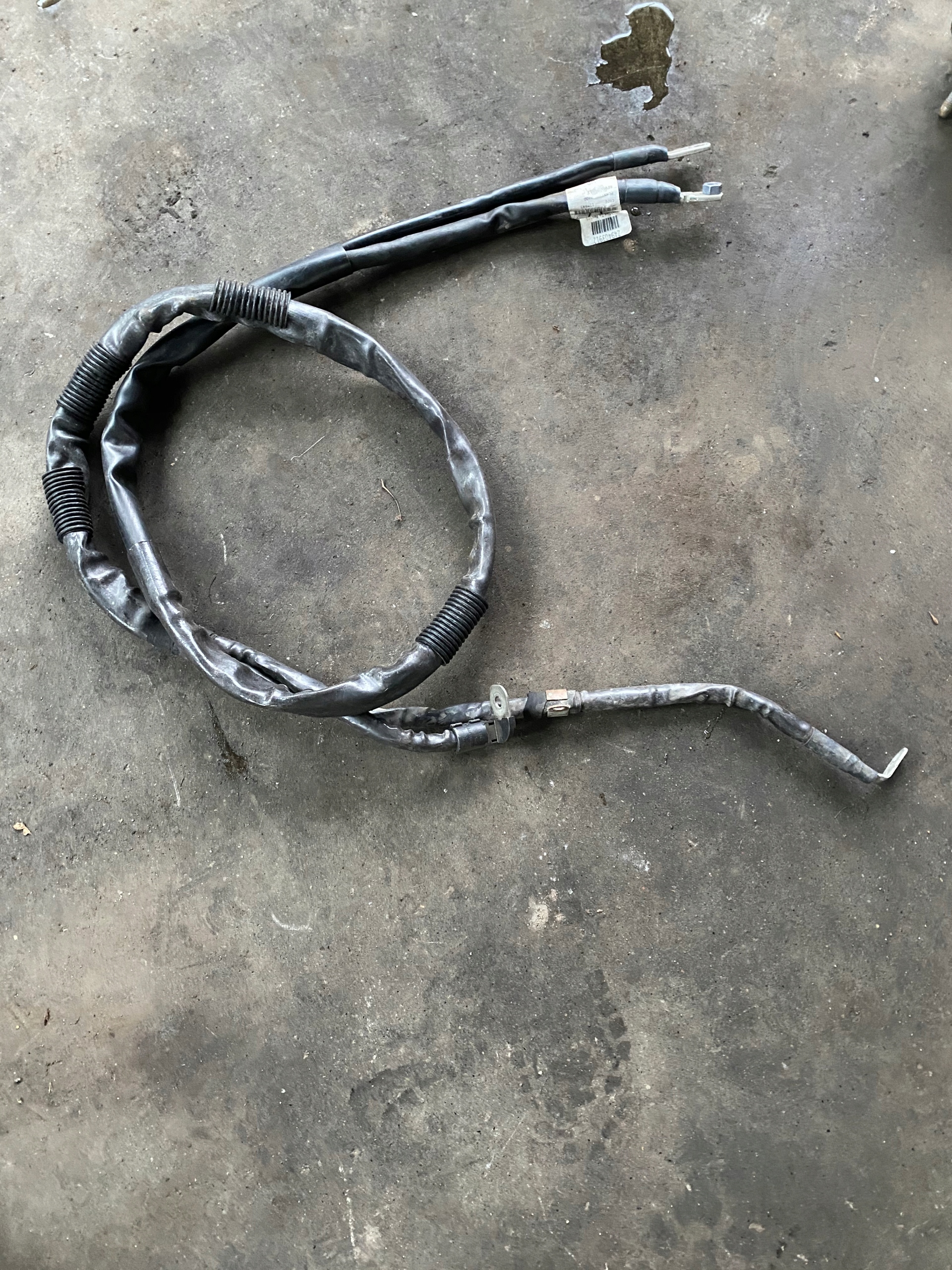 1664409508 - MERCEDES GLS X166 63 AMG кабель провод генератора