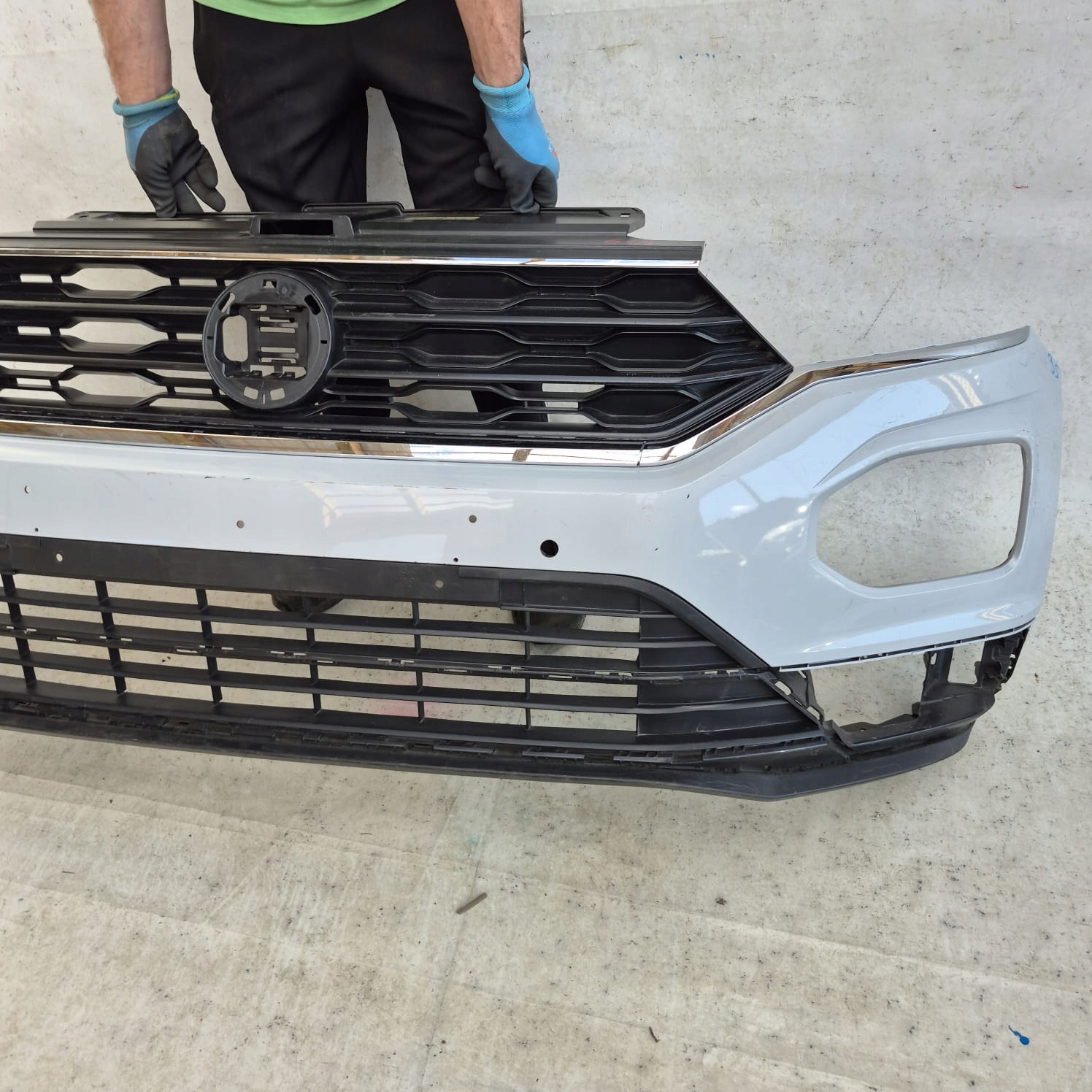 VW T-ROC 2GA R-LINE 17- bumper front front PDC