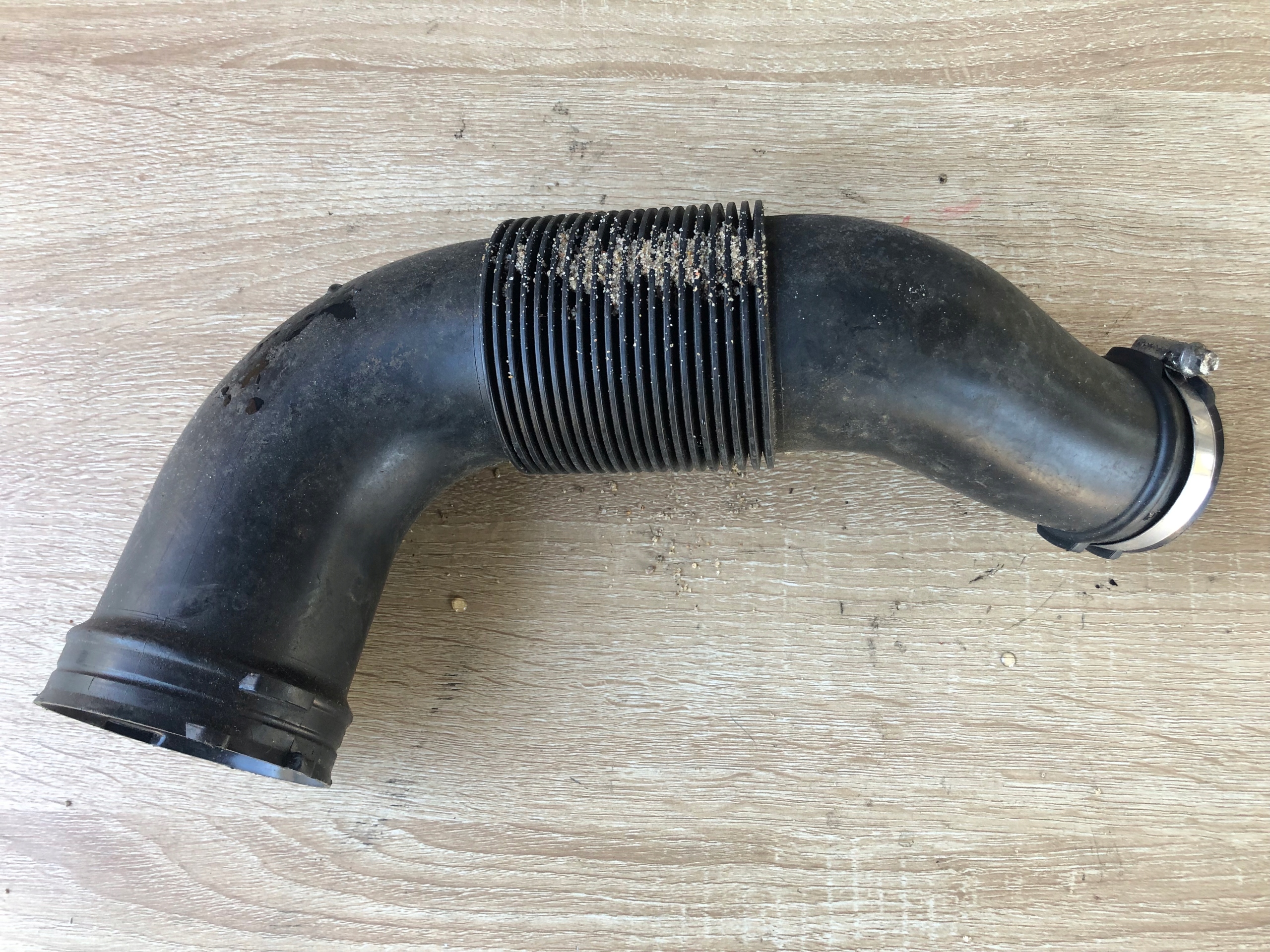 rohr intercooler AUDI Q7 4L0129628E