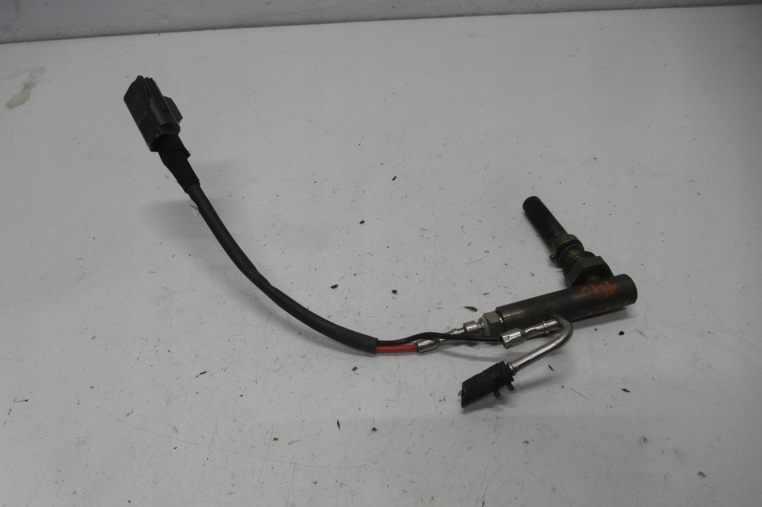 FORD MONDEO MK4 2.0 TDCI Sensor DPF OPAROW des Kraftstoffsbehälters
